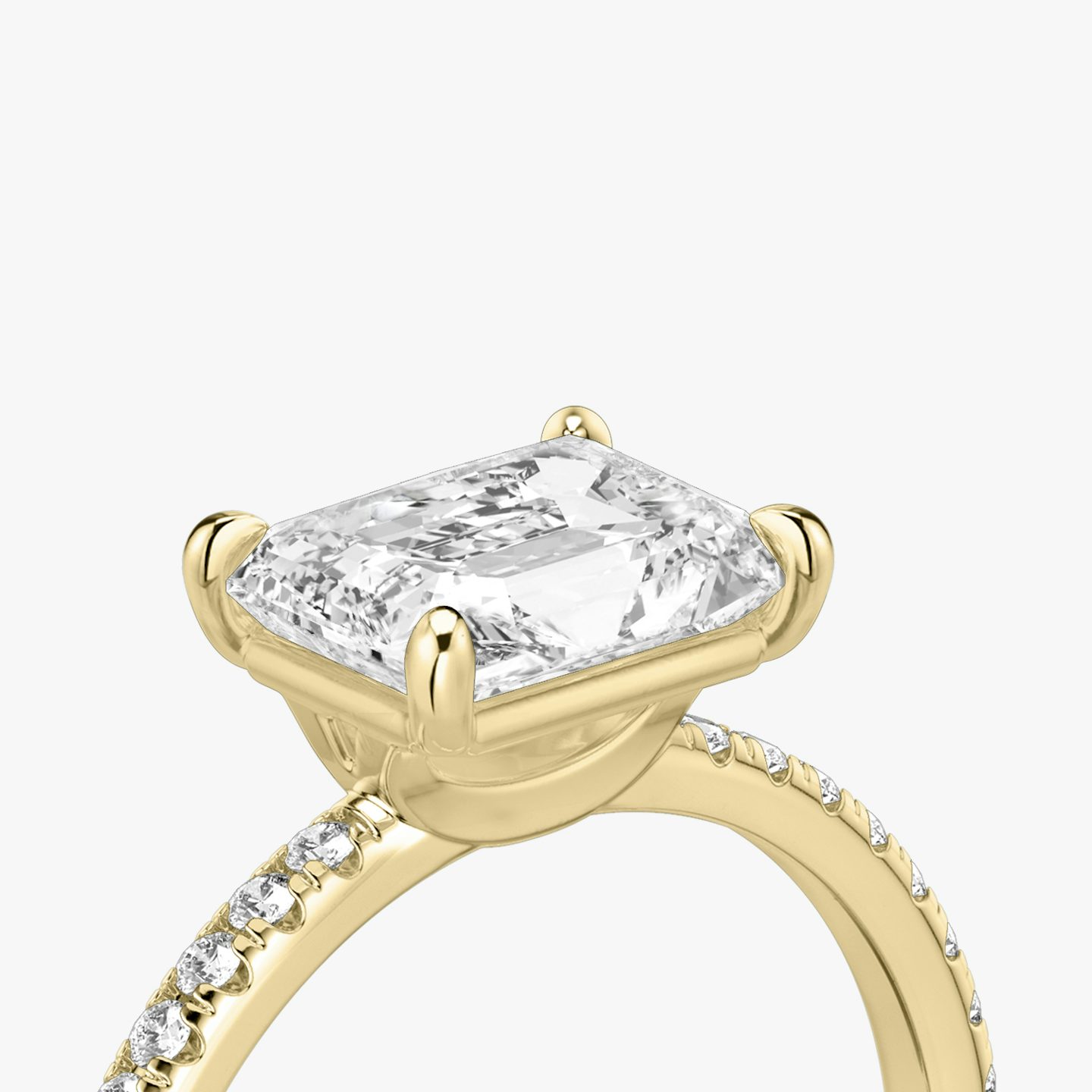 The Signature | Radiant | 18k | Yellow Gold | bandAccent: Pavé | bandWidth: standard | diamondOrientation: horizontal | hiddenHalo: no | caratWeight: other
