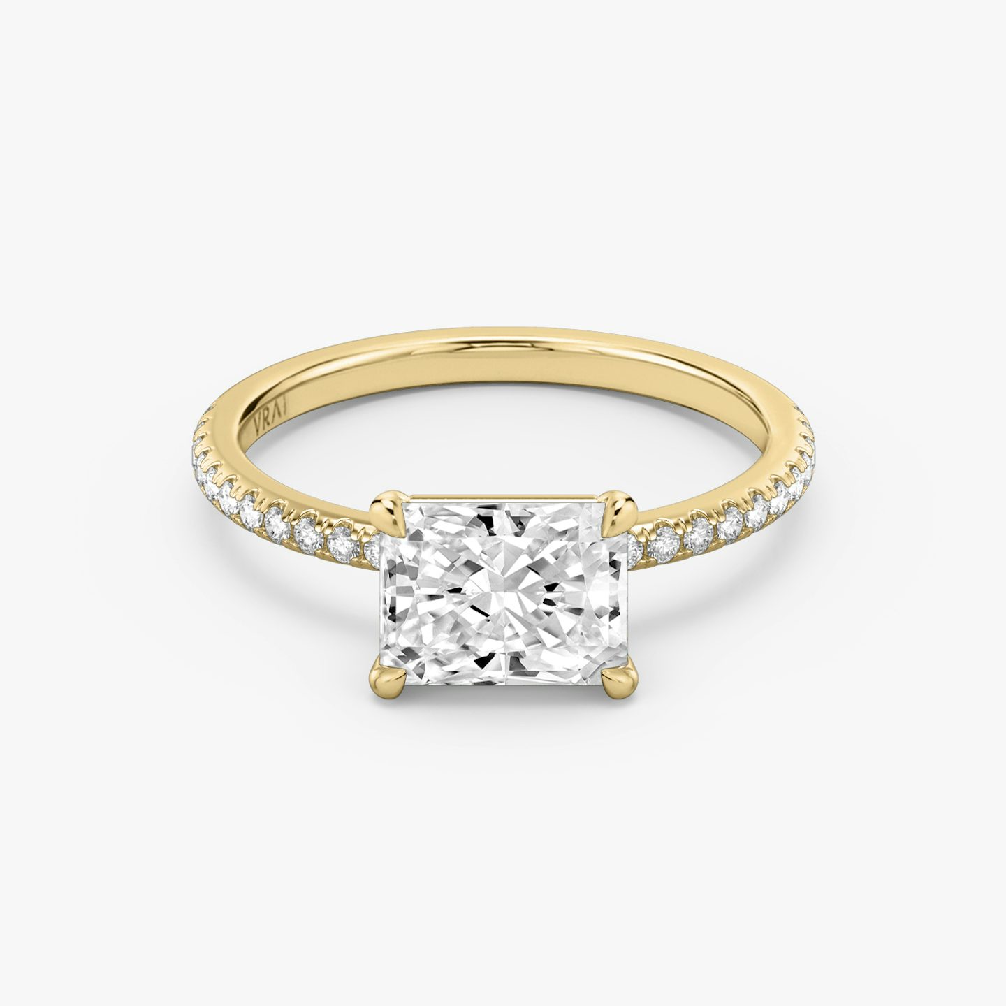The Signature | Radiant | 18k | Yellow Gold | bandAccent: Pavé | bandWidth: standard | diamondOrientation: horizontal | hiddenHalo: no | caratWeight: other