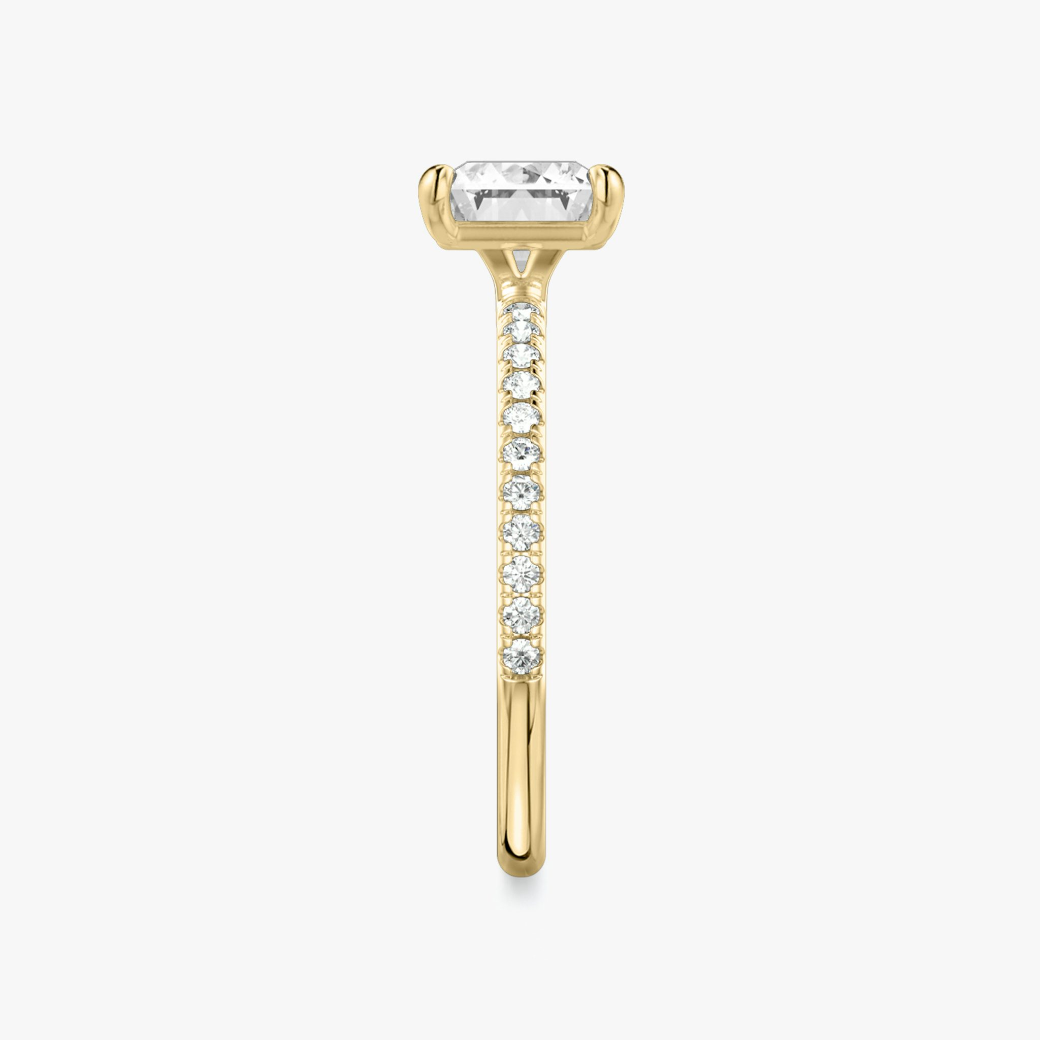 The Signature | Radiant | 18k | Yellow Gold | bandAccent: Pavé | bandWidth: standard | diamondOrientation: horizontal | hiddenHalo: no | caratWeight: other