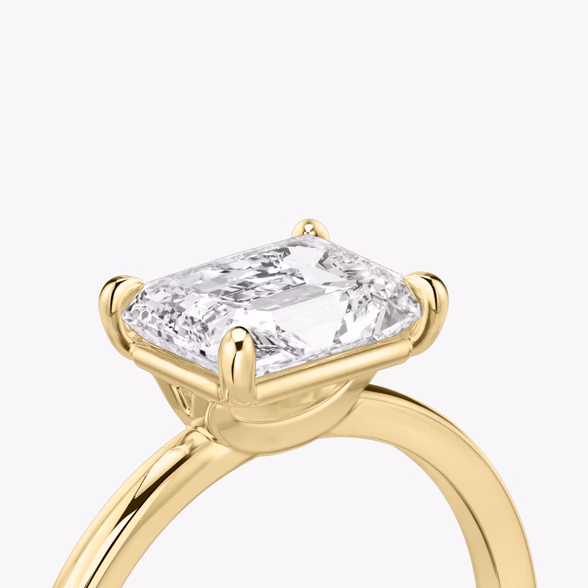 The Signature | Radiant | 18k | Yellow Gold | bandAccent: Plain | bandWidth: standard | diamondOrientation: horizontal | hiddenHalo: no | caratWeight: other