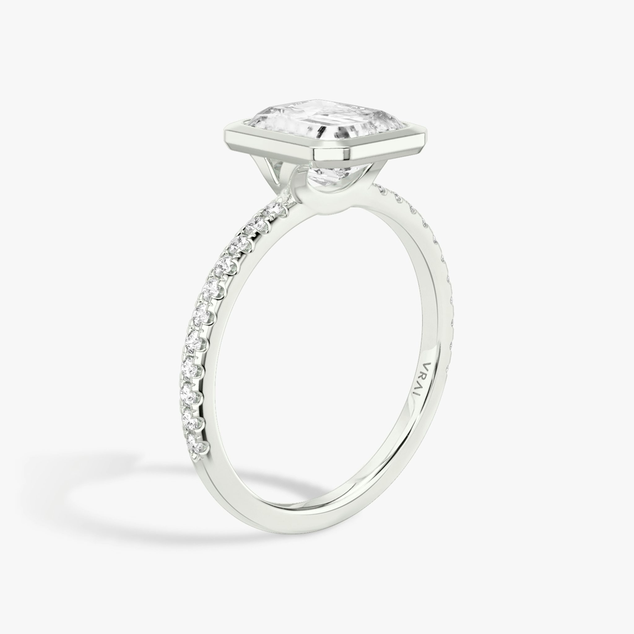 The Signature Bezel | Radiant | 18k | White Gold | bandAccent: Pavé | diamondOrientation: vertical | caratWeight: other