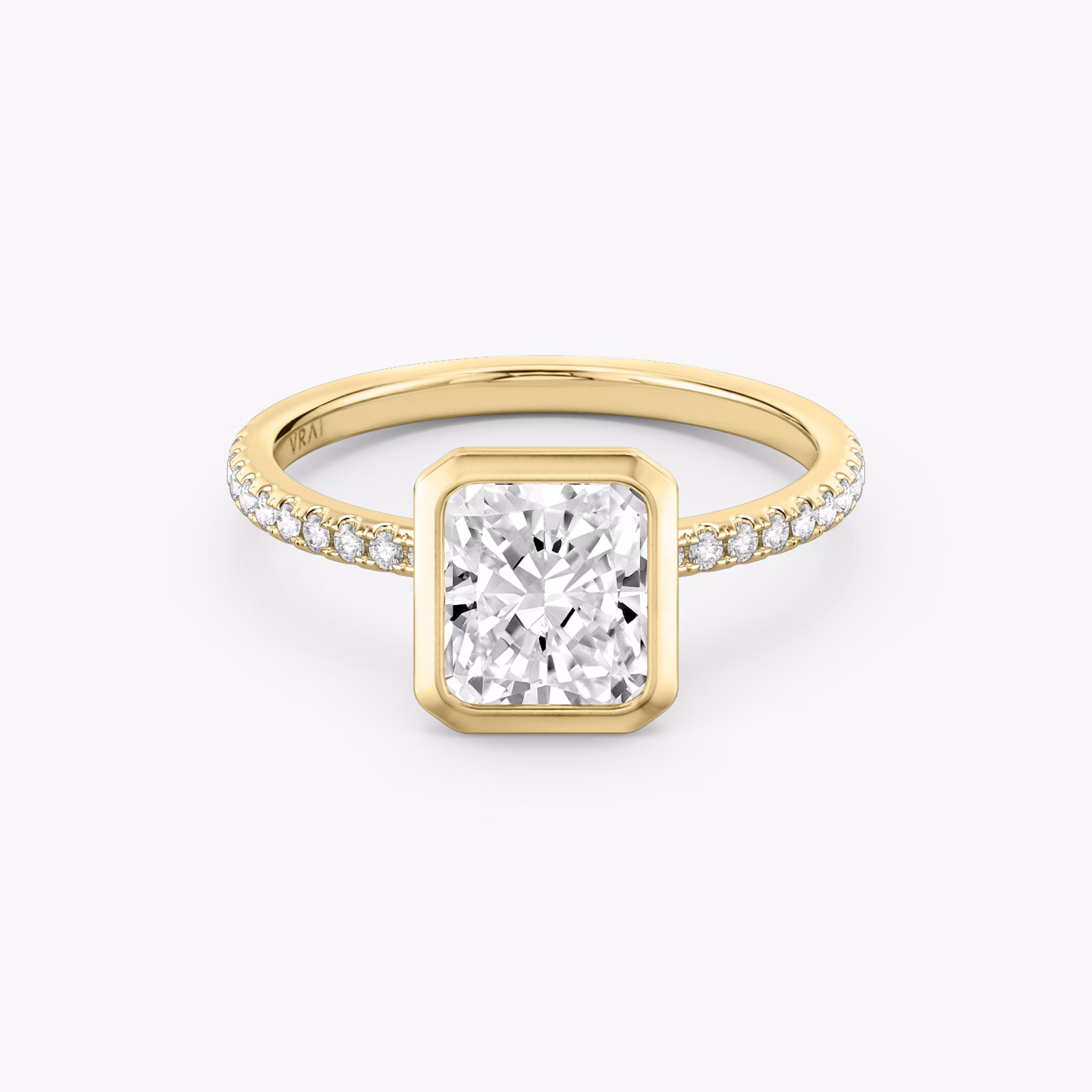 The Signature Bezel | Radiant | 18k | Yellow Gold | bandAccent: Pavé | diamondOrientation: vertical | caratWeight: other