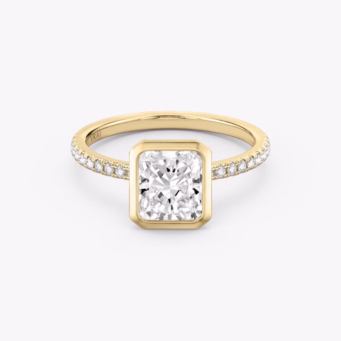 The Signature Bezel | Radiant | 18k | Yellow Gold | bandAccent: Pavé | diamondOrientation: vertical | caratWeight: other