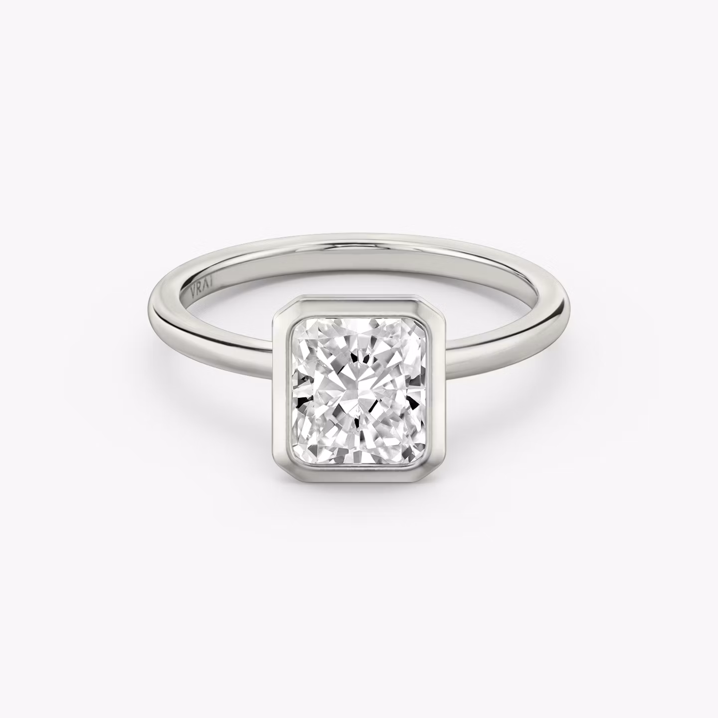 The Signature Bezel Radiant | White Gold