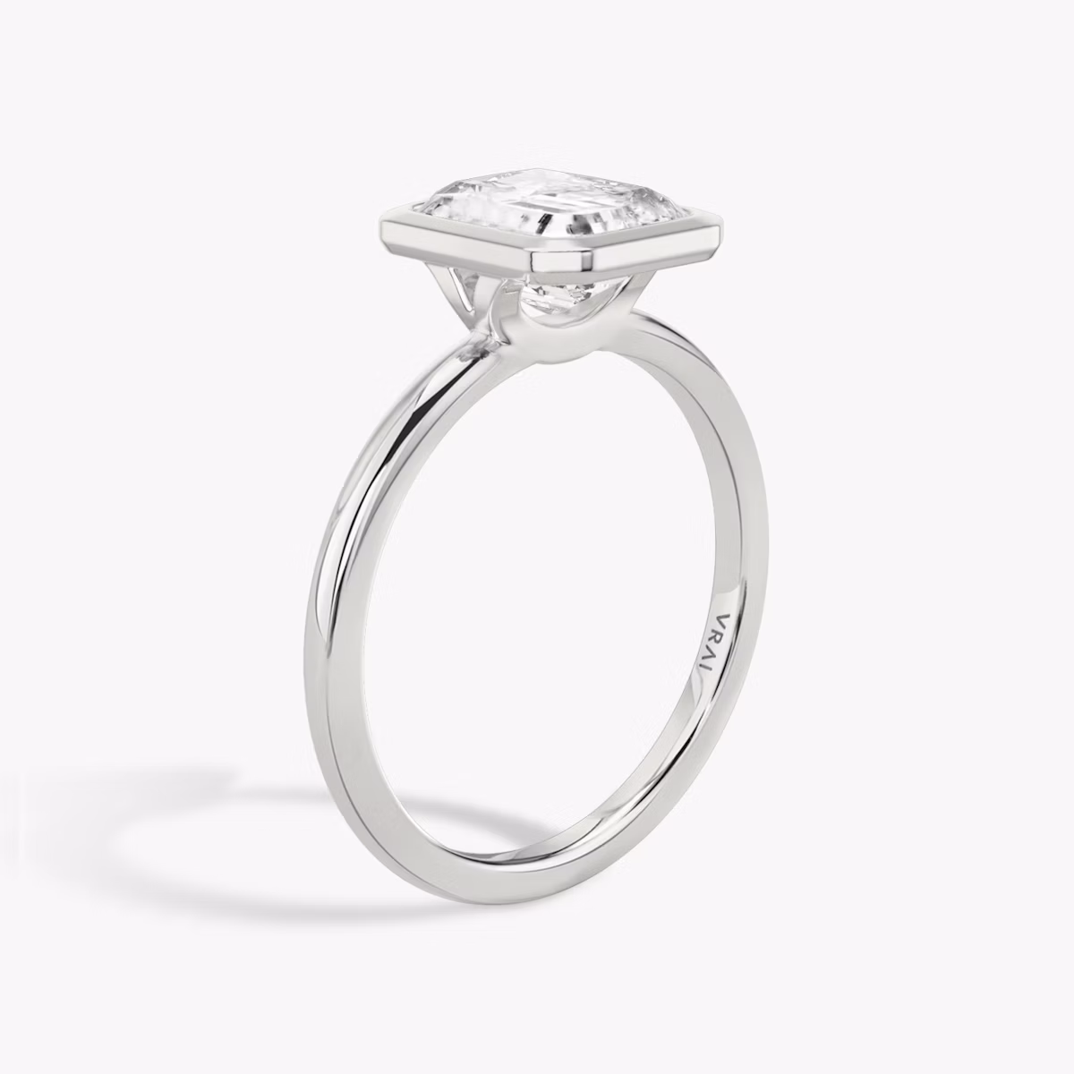 The Signature Bezel | Radiant | Platinum | bandAccent: Plain | diamondOrientation: vertical | caratWeight: other