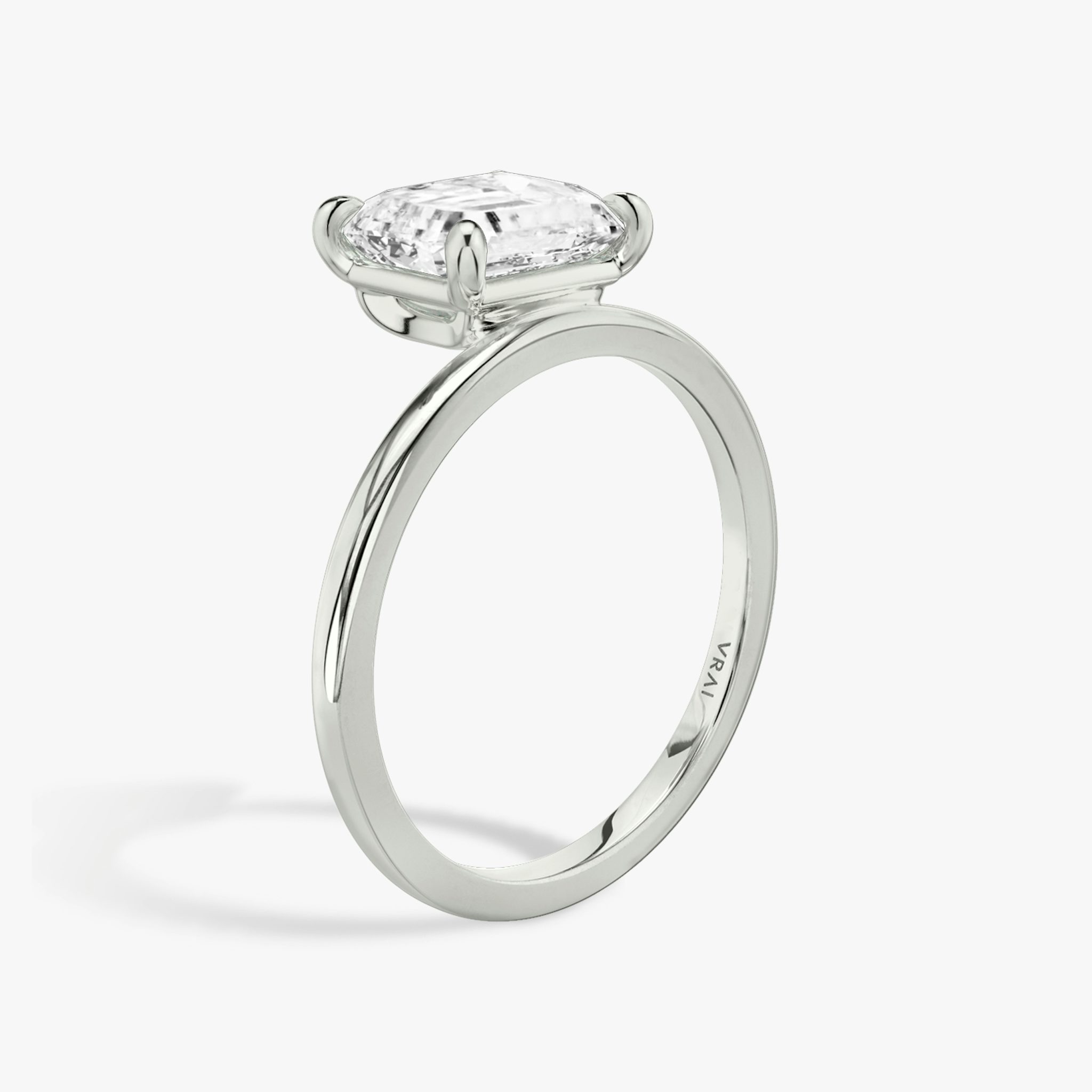 The Hover | Radiant | 18k | White Gold | bandAccent: Plain | diamondOrientation: vertical | caratWeight: other