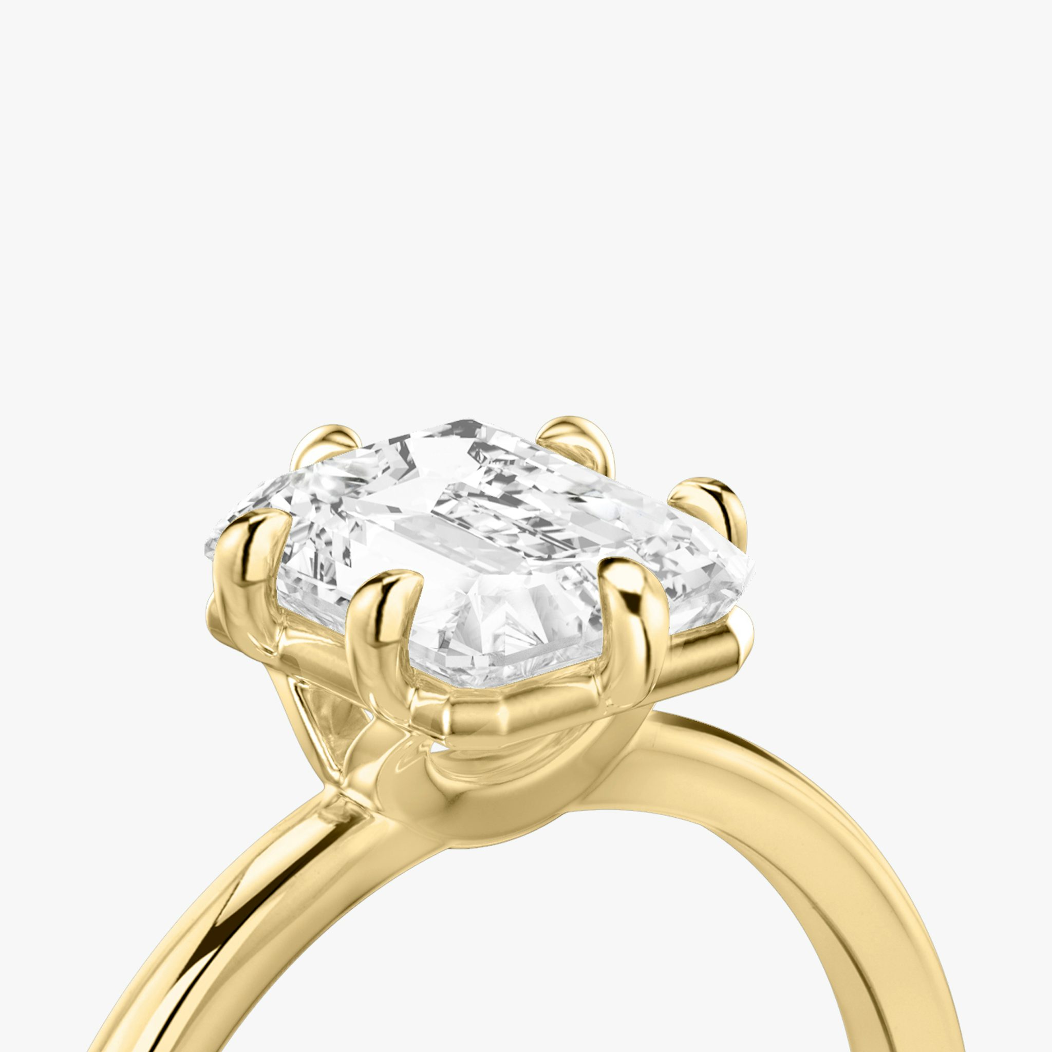 The Signature 6 Prong | Radiant | 18k | Yellow Gold | bandAccent: Plain | bandWidth: standard | hiddenHalo: no | diamondOrientation: vertical | caratWeight: other