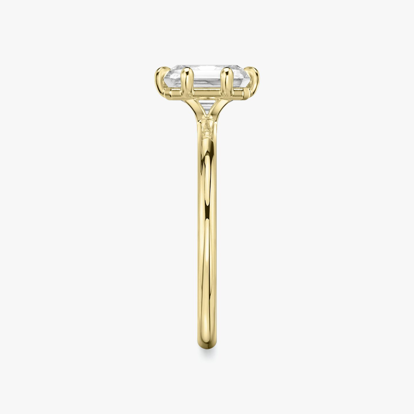 The Signature 6 Prong | Radiant | 18k | Yellow Gold | bandAccent: Plain | bandWidth: standard | hiddenHalo: no | diamondOrientation: vertical | caratWeight: other
