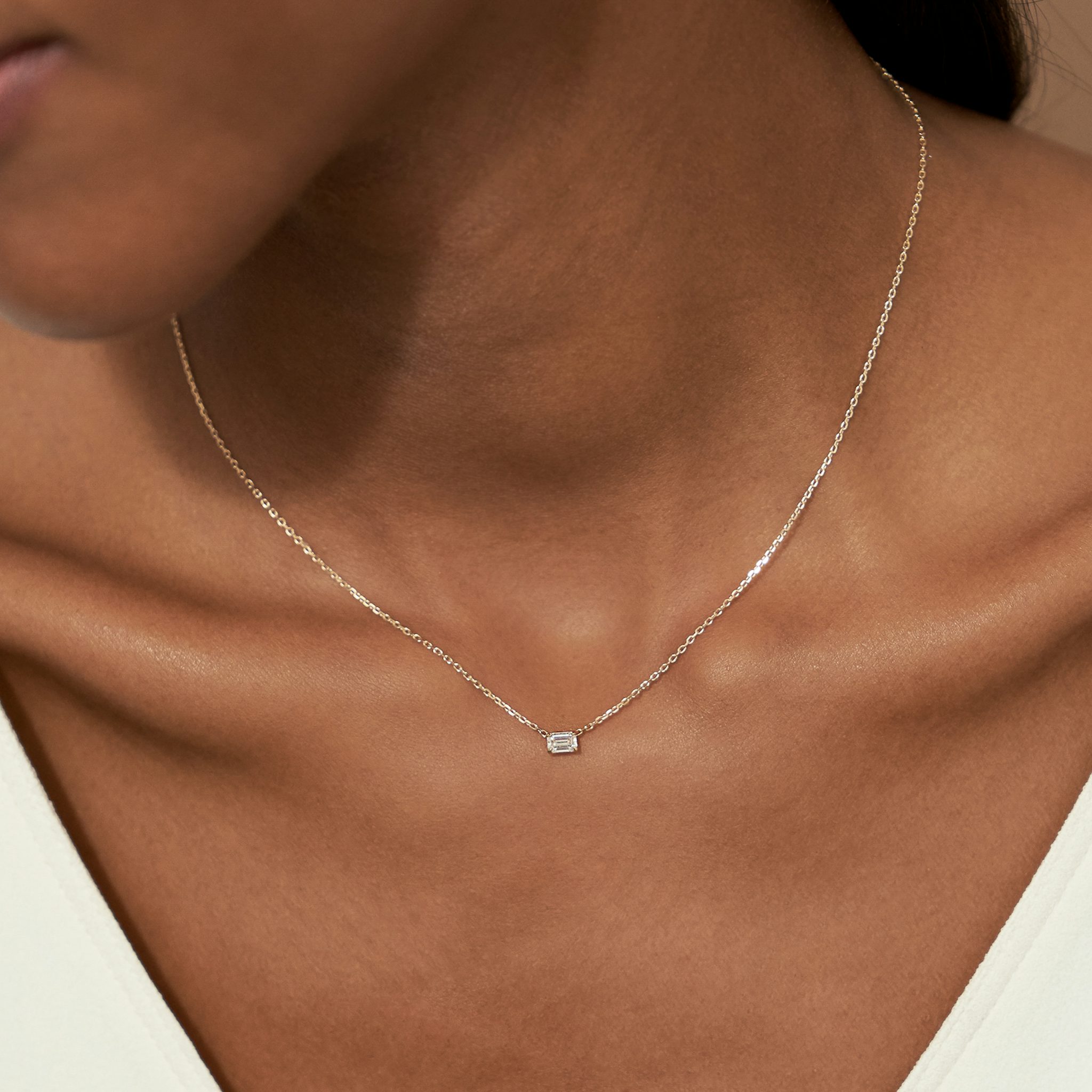 VRAI Solitaire Necklace | Emerald | 14k | Yellow Gold | diamondColor: near-colorless | caratWeight: 0.25ct