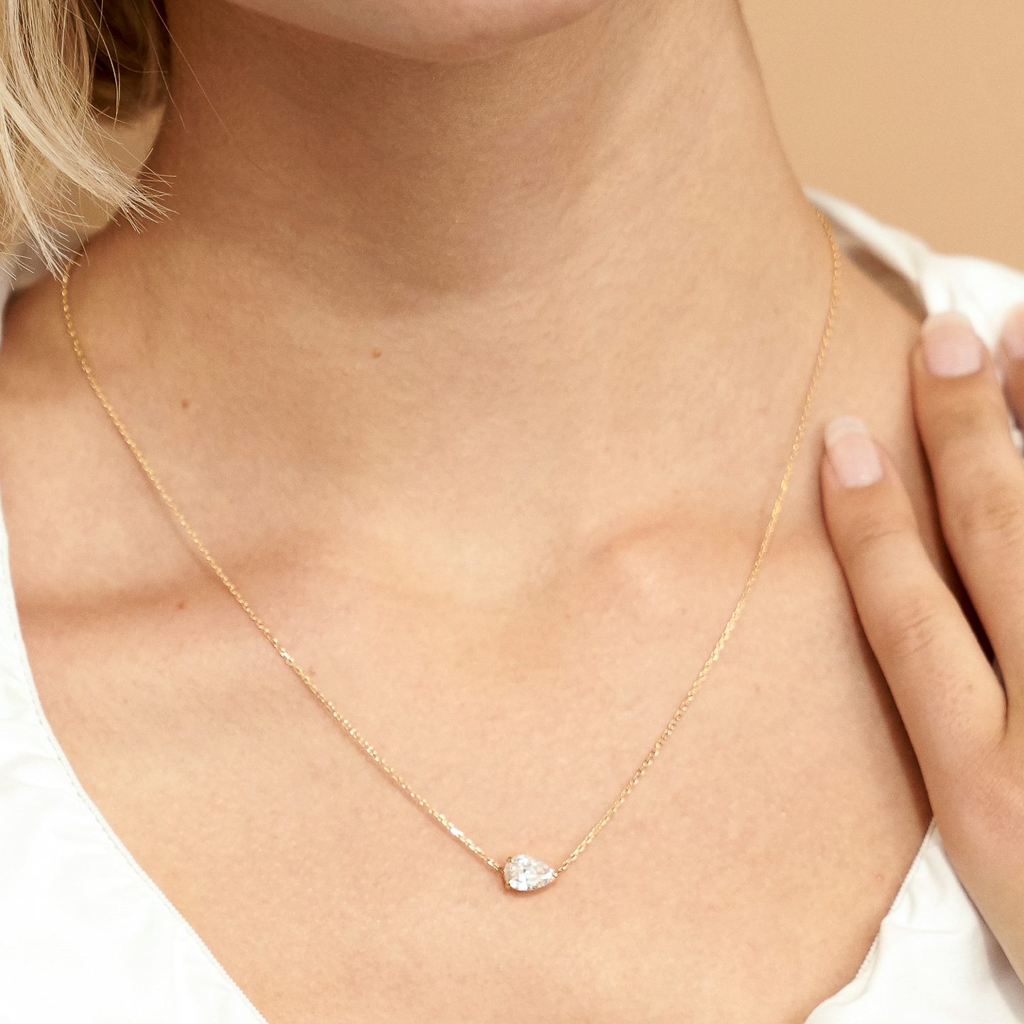 VRAI Solitaire Necklace | Pear | 14k | Rose Gold | diamondColor: colorless | caratWeight: 2ct