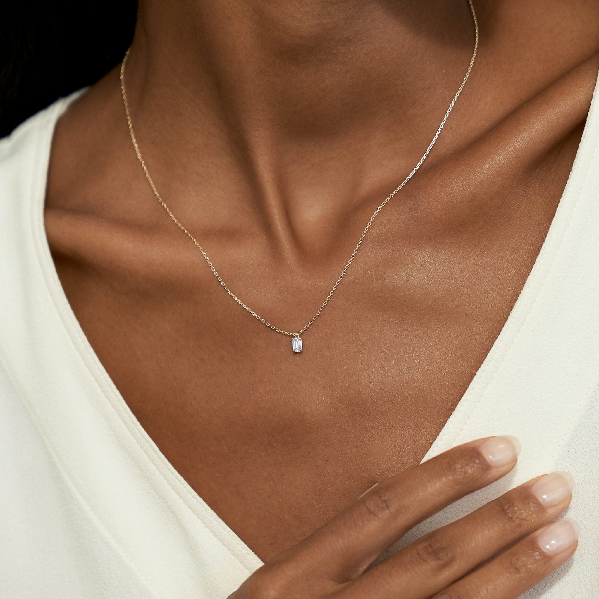 VRAI Solitaire Pendant | Emerald | 14k | Yellow Gold | caratWeight: 0.25ct