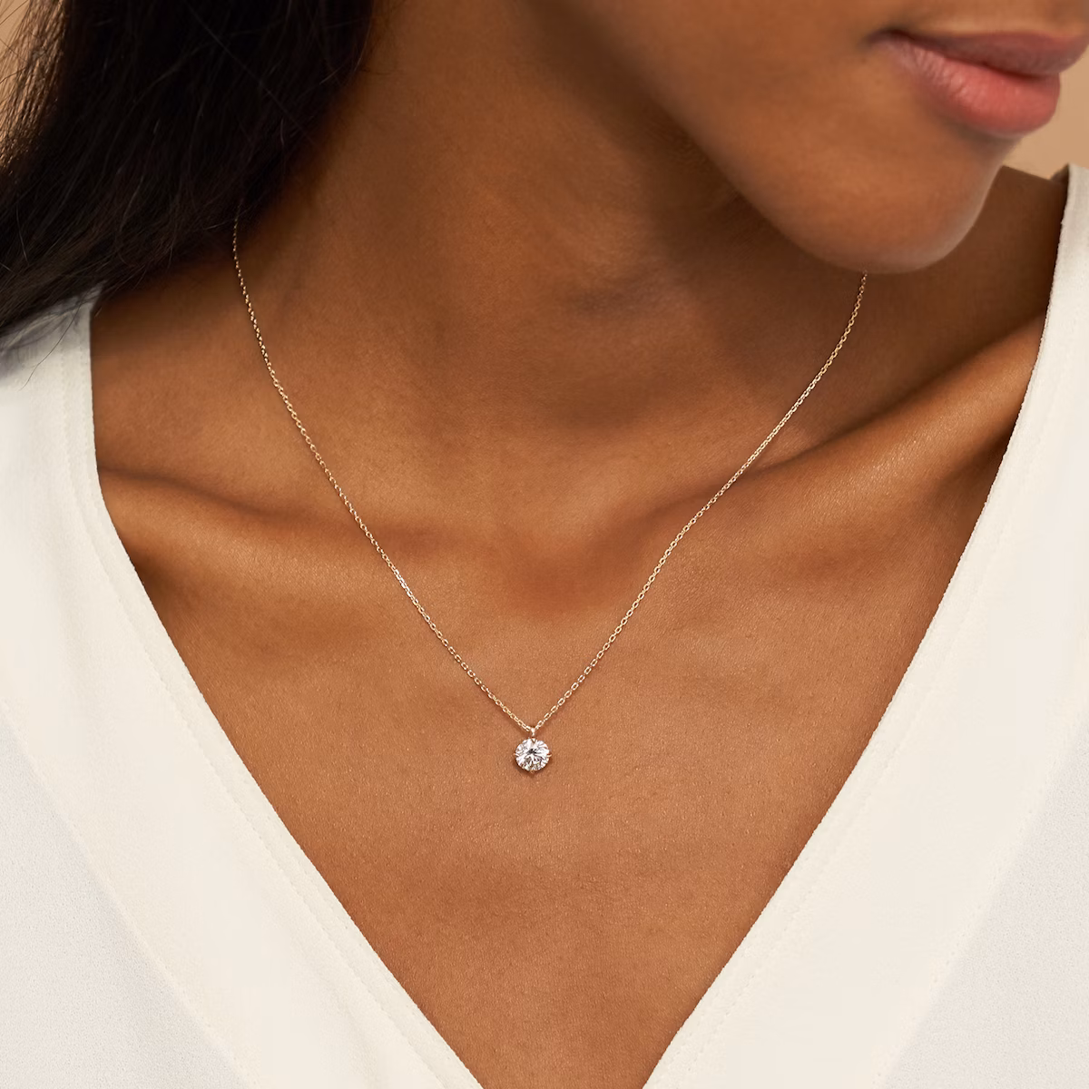 VRAI Solitaire Pendant | Round Brilliant | 14k | Yellow Gold | caratWeight: other | diamondColor: near-colorless