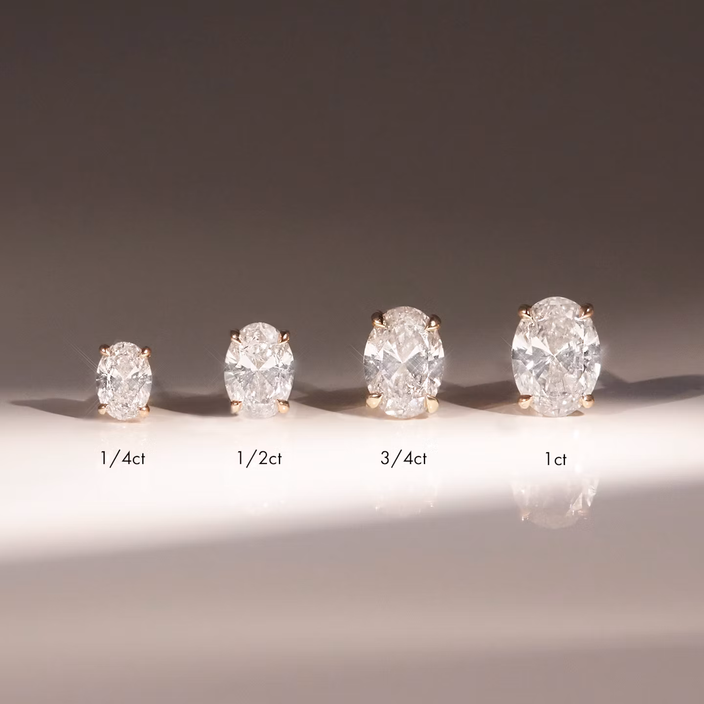 Pendiente Solitario VRAI | Oval | 14k | Oro rosa | diamondColor: near-colorless | caratWeight: 0.25ct