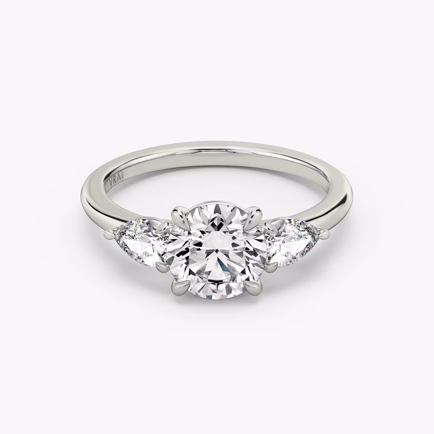 The Three Stone Round Brilliant | White Gold