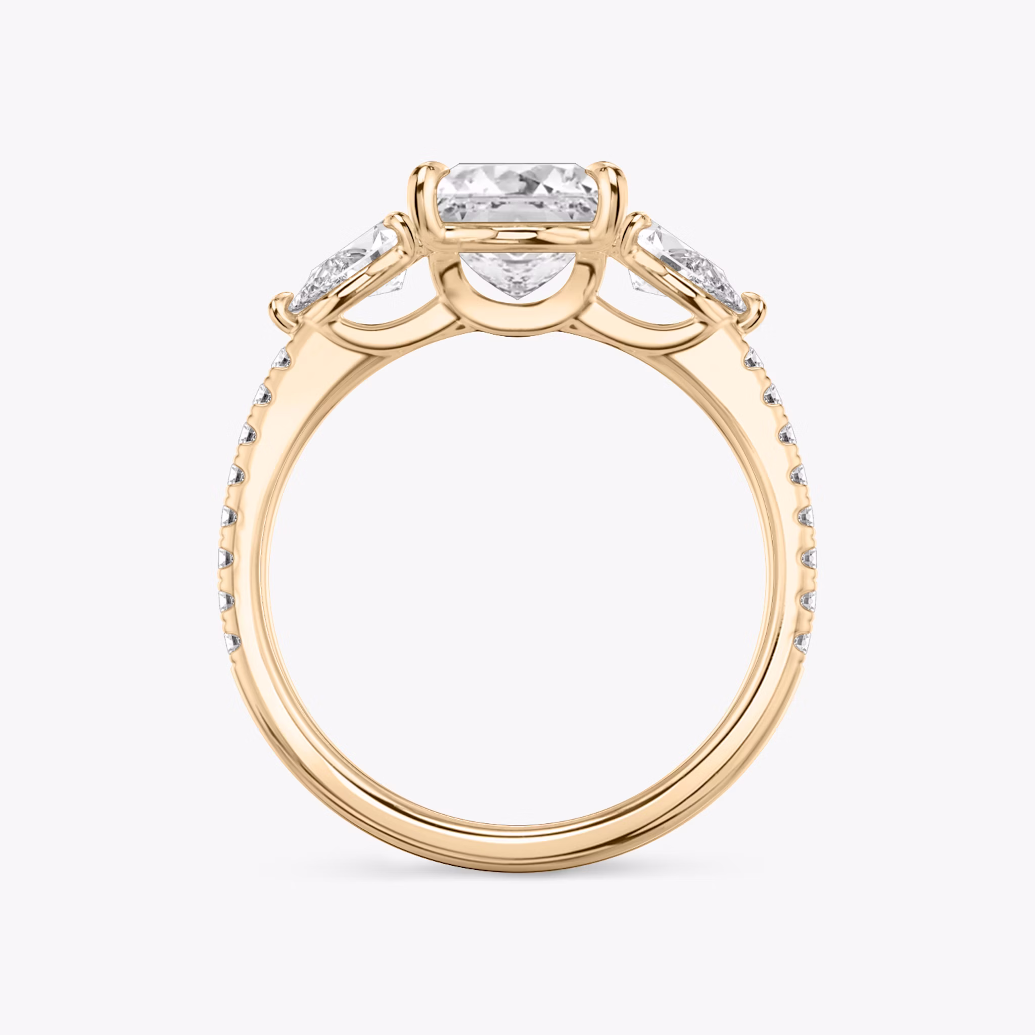 Three Stone | Princess | 14k | Roségold | bandAccent: Mit Pavé-Besatz | sideStoneCarat: 0.25ct | sideStoneShape: Tropfen | diamondOrientation: vertical | caratWeight: other