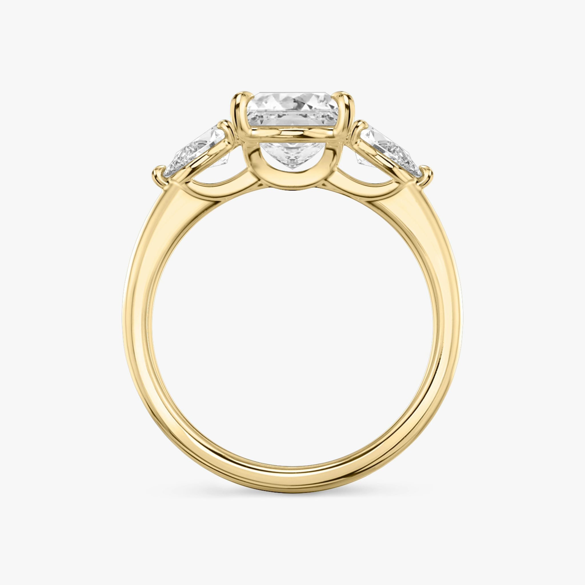 The Three Stone | Princess | 18k | Yellow Gold | bandAccent: Plain | sideStoneCarat: 0.25ct | sideStoneShape: Pear | diamondOrientation: vertical | caratWeight: other