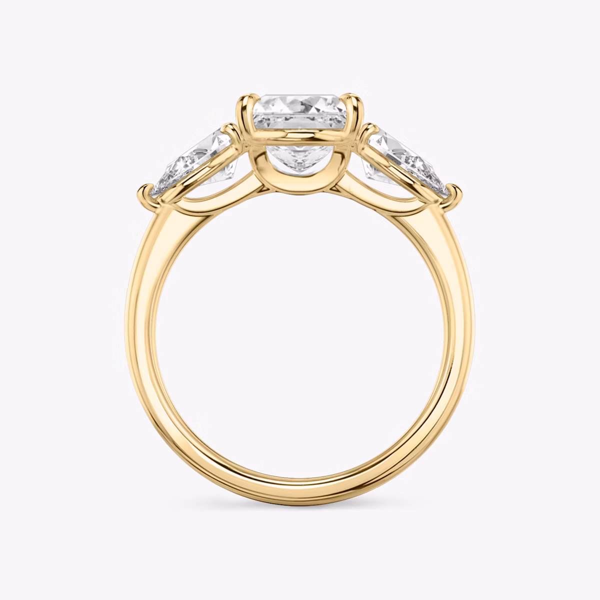 The Three Stone | Princess | 18k | Yellow Gold | bandAccent: Plain | sideStoneCarat: 0.50ct | sideStoneShape: Pear | diamondOrientation: vertical | caratWeight: other