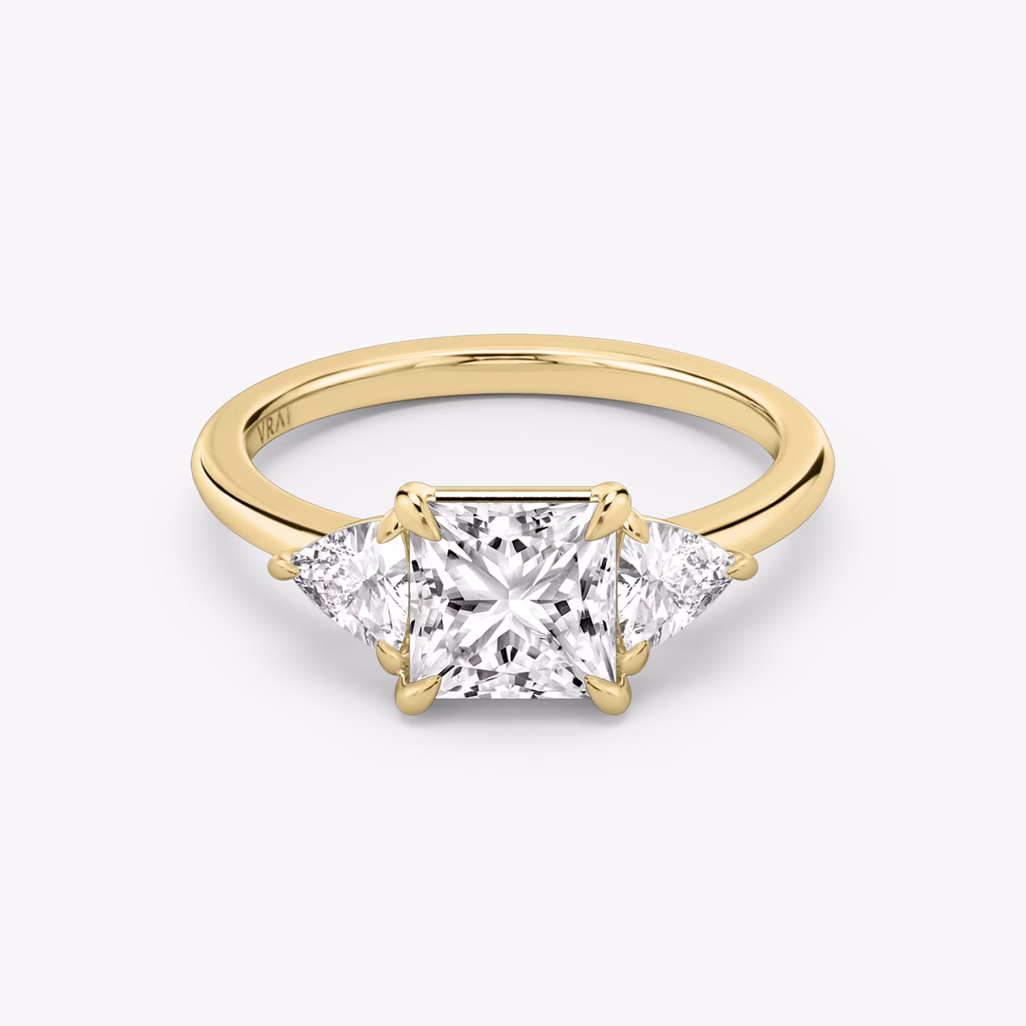 The Three Stone | Princess | 18k | Yellow Gold | bandAccent: Plain | sideStoneCarat: 0.25ct | sideStoneShape: Trillion | diamondOrientation: vertical | caratWeight: other