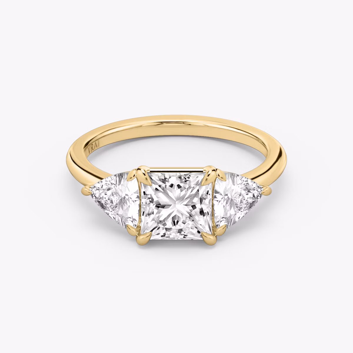 The Three Stone | Princess | 18k | Yellow Gold | bandAccent: Plain | sideStoneCarat: 0.50ct | sideStoneShape: Trillion | diamondOrientation: vertical | caratWeight: other