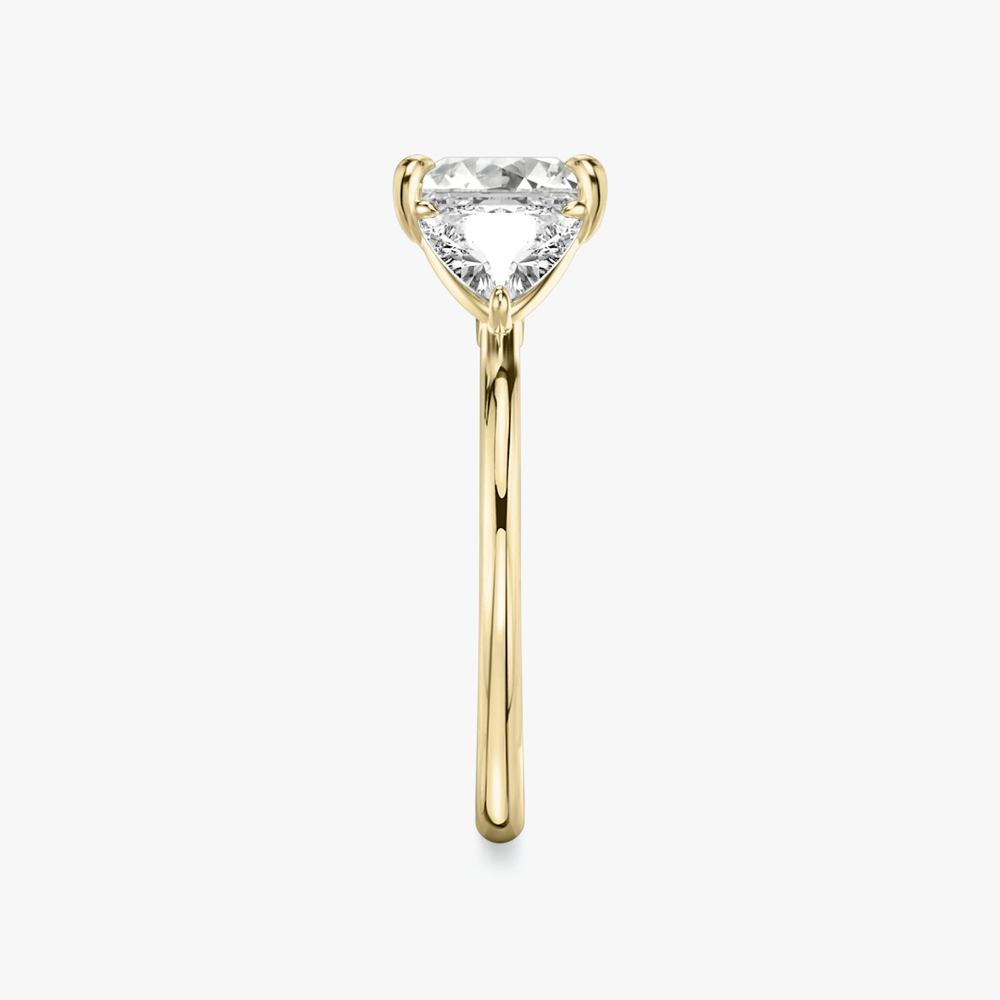 The Three Stone | Princess | 18k | Yellow Gold | bandAccent: Plain | sideStoneCarat: 0.50ct | sideStoneShape: Trillion | diamondOrientation: vertical | caratWeight: other