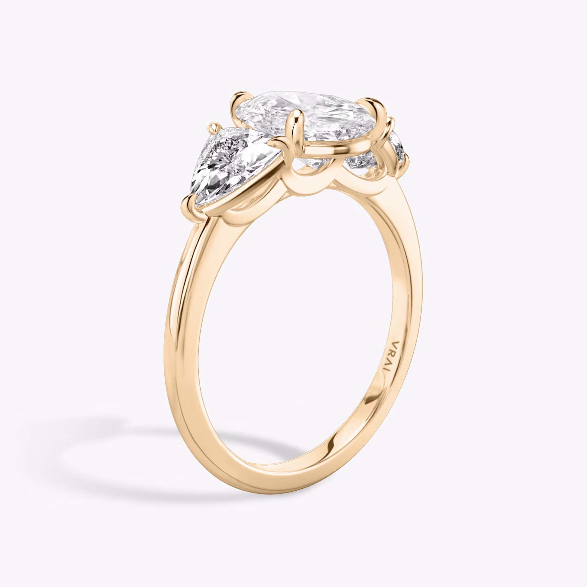 Three Stone | Tropfen | 14k | Roségold | bandAccent: Ohne Pavé-Besatz | sideStoneCarat: 0.50ct | sideStoneShape: Trillant | diamondOrientation: vertical | caratWeight: other