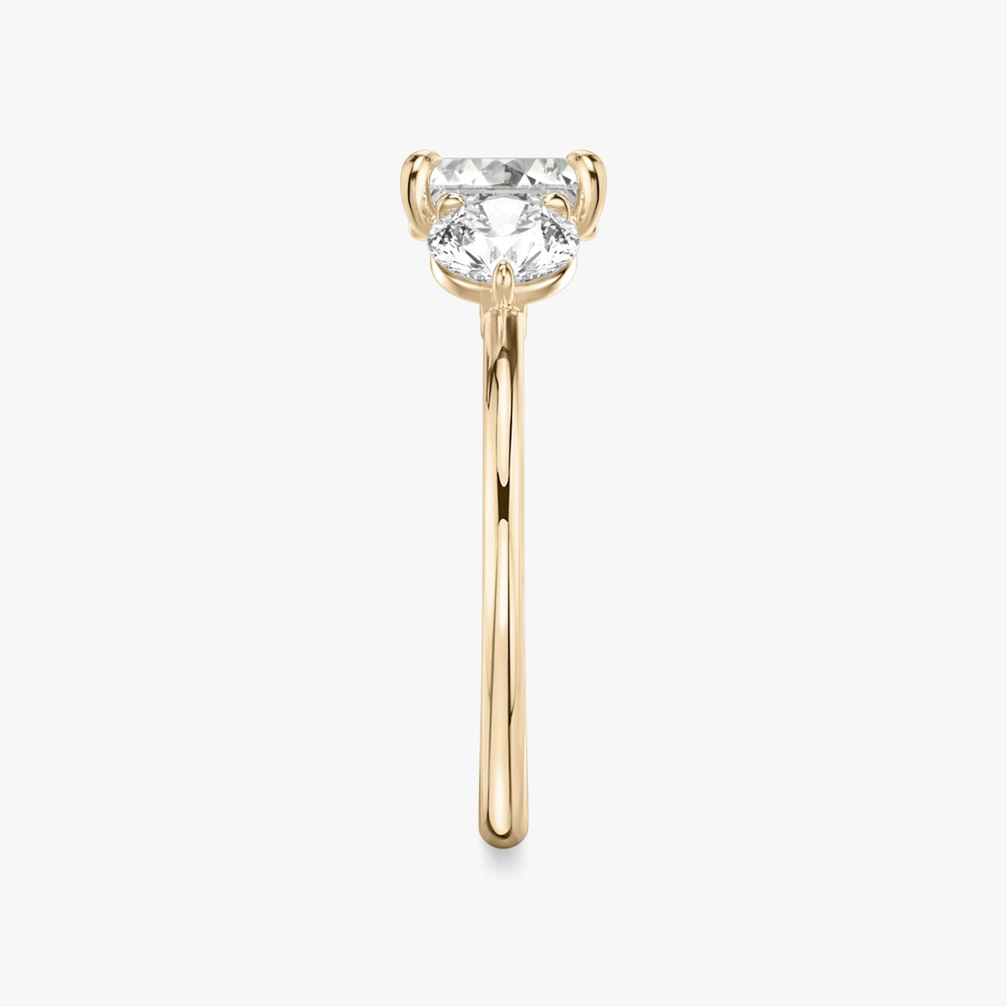 Three Stone | Asscher | 14k | Roségold | bandAccent: Ohne Pavé-Besatz | sideStoneCarat: 0.50ct | sideStoneShape: Rund | diamondOrientation: vertical | caratWeight: other