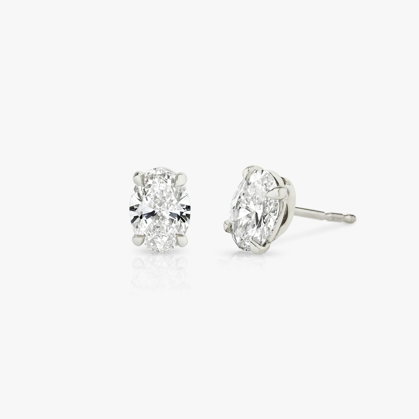 VRAI Solitaire Stud | Oval | 14k | White Gold | diamondColor: near-colorless | caratWeight: 0.75ct
