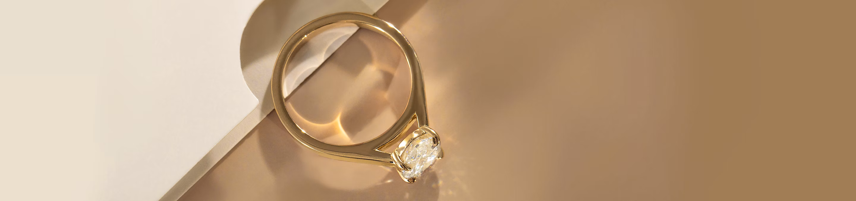 Yellow gold engagement ring