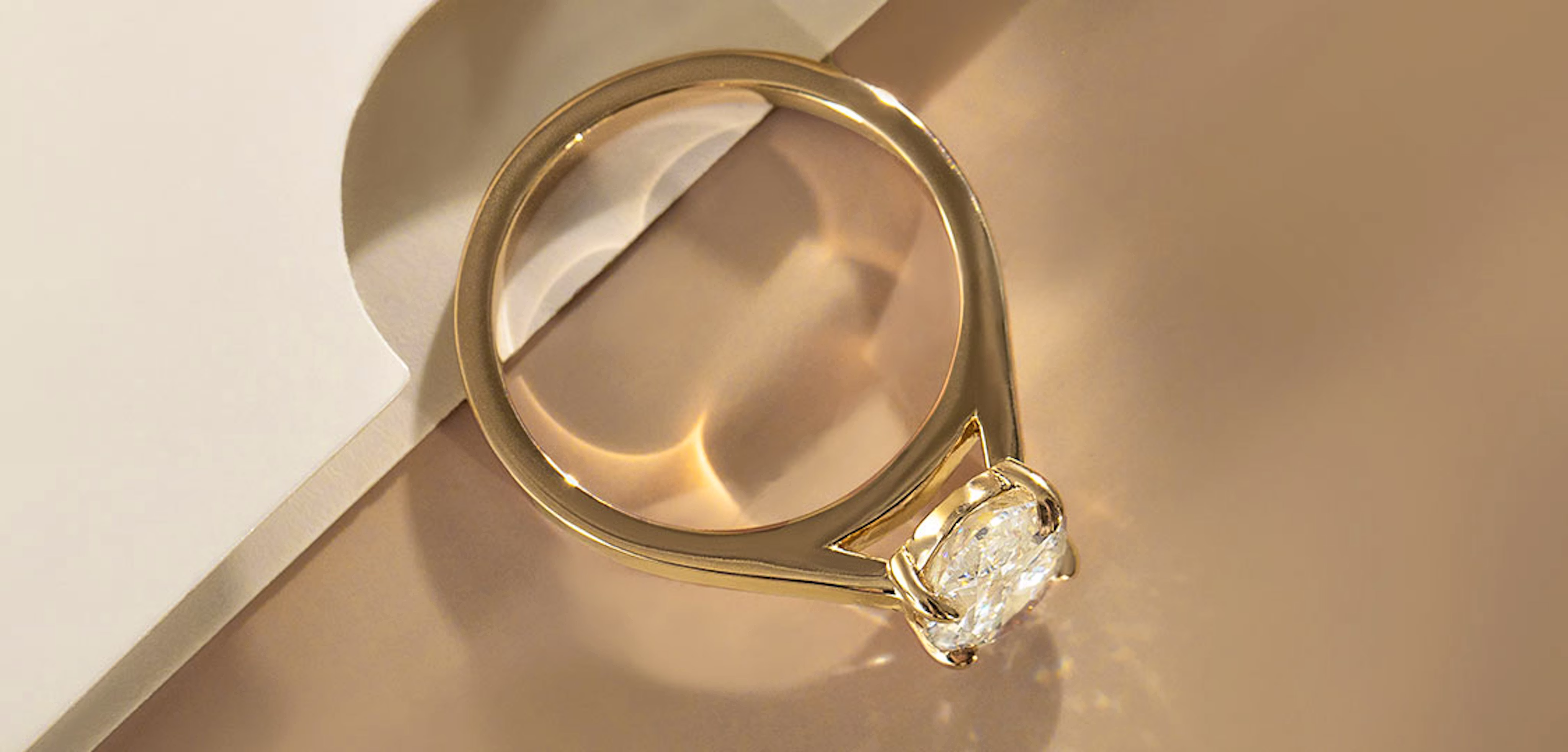 Yellow gold engagement ring