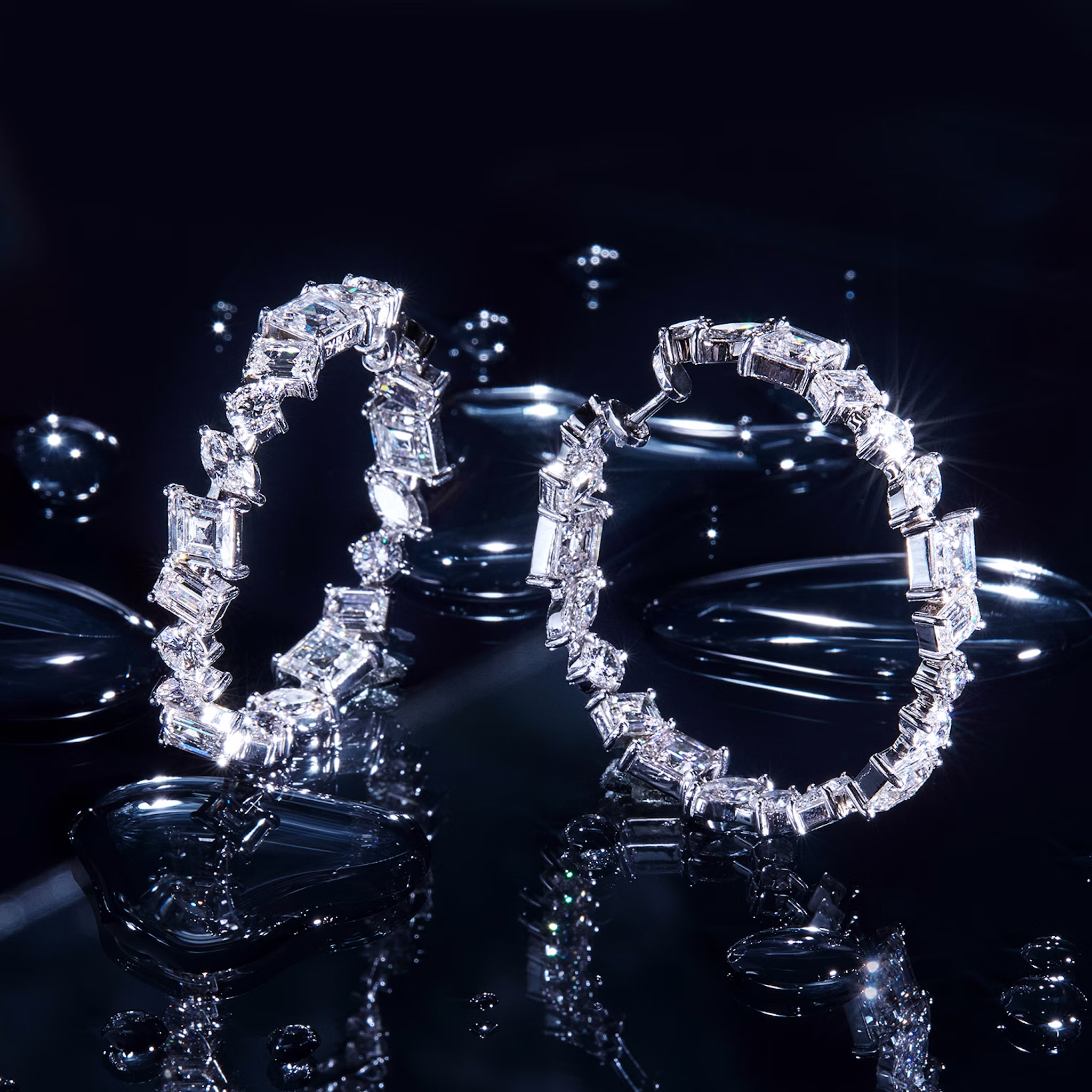 Illuminate Hoop | emerald+marquise+round-brilliant+lozenge | 14k | Yellow Gold