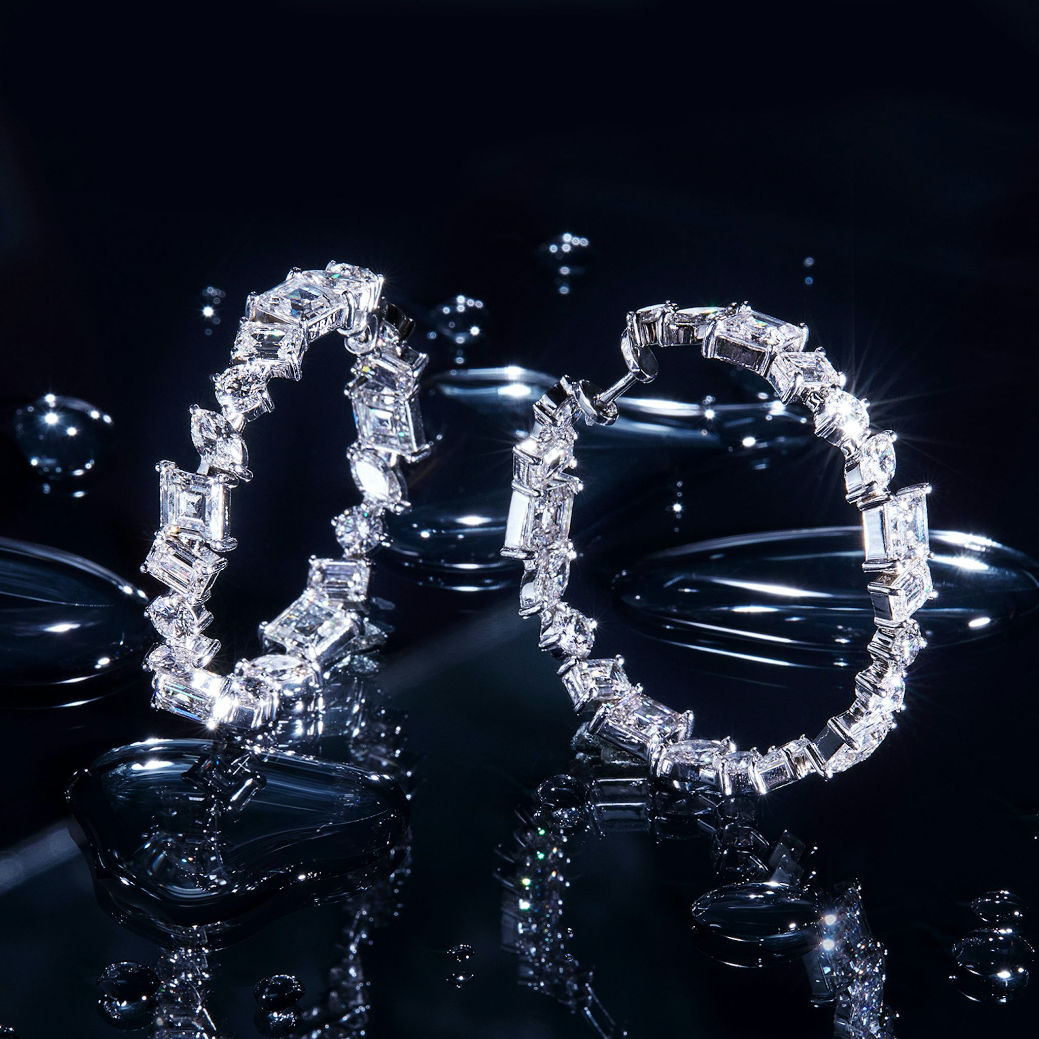 Illuminate Hoop | emerald+marquise+round-brilliant+lozenge | 14k | Yellow Gold