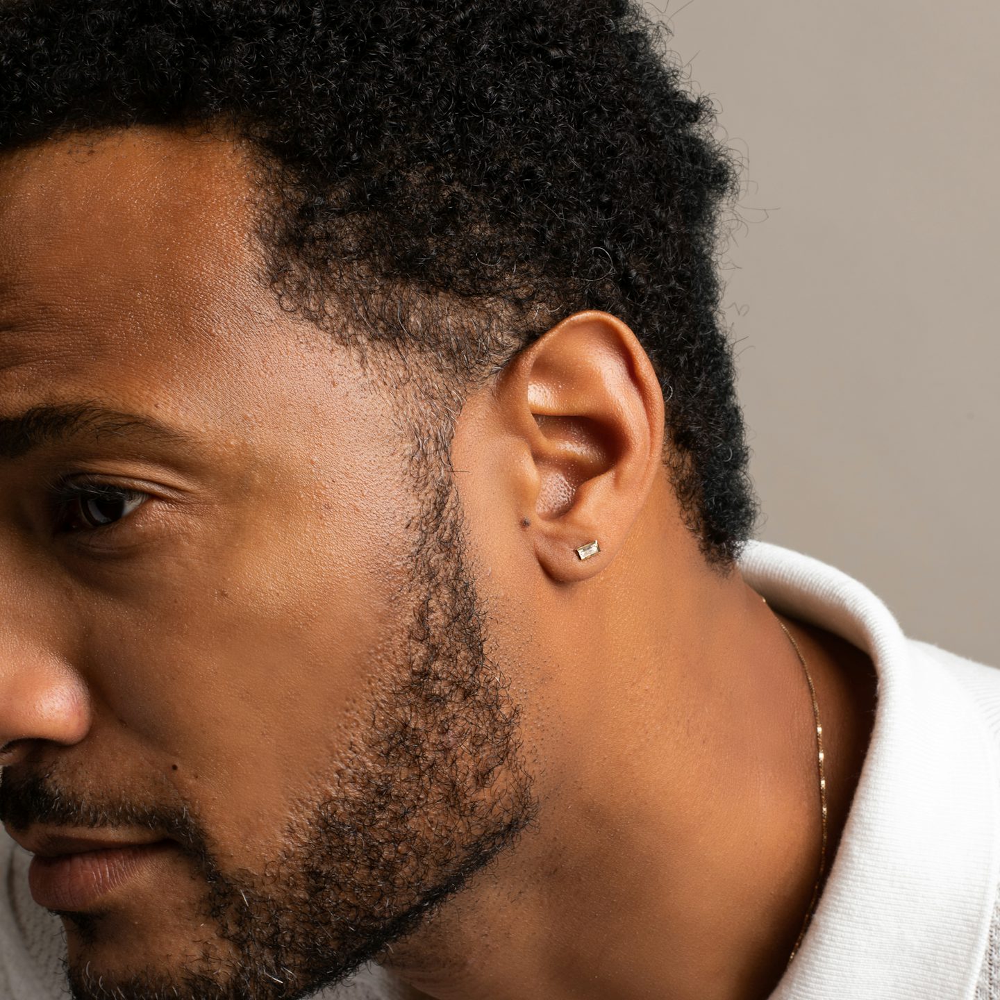 Knife-Edge Bezel Earring | Baguette | 14k | Yellow Gold