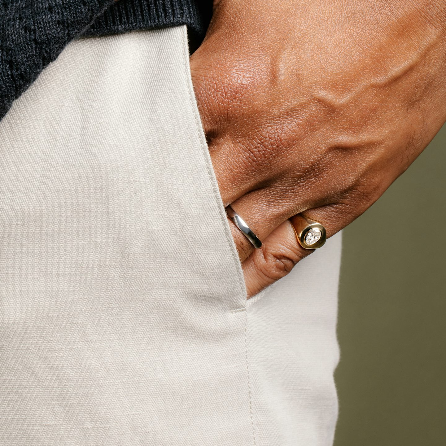 VRAI Signet Ring | Oval | 14k | White Gold
