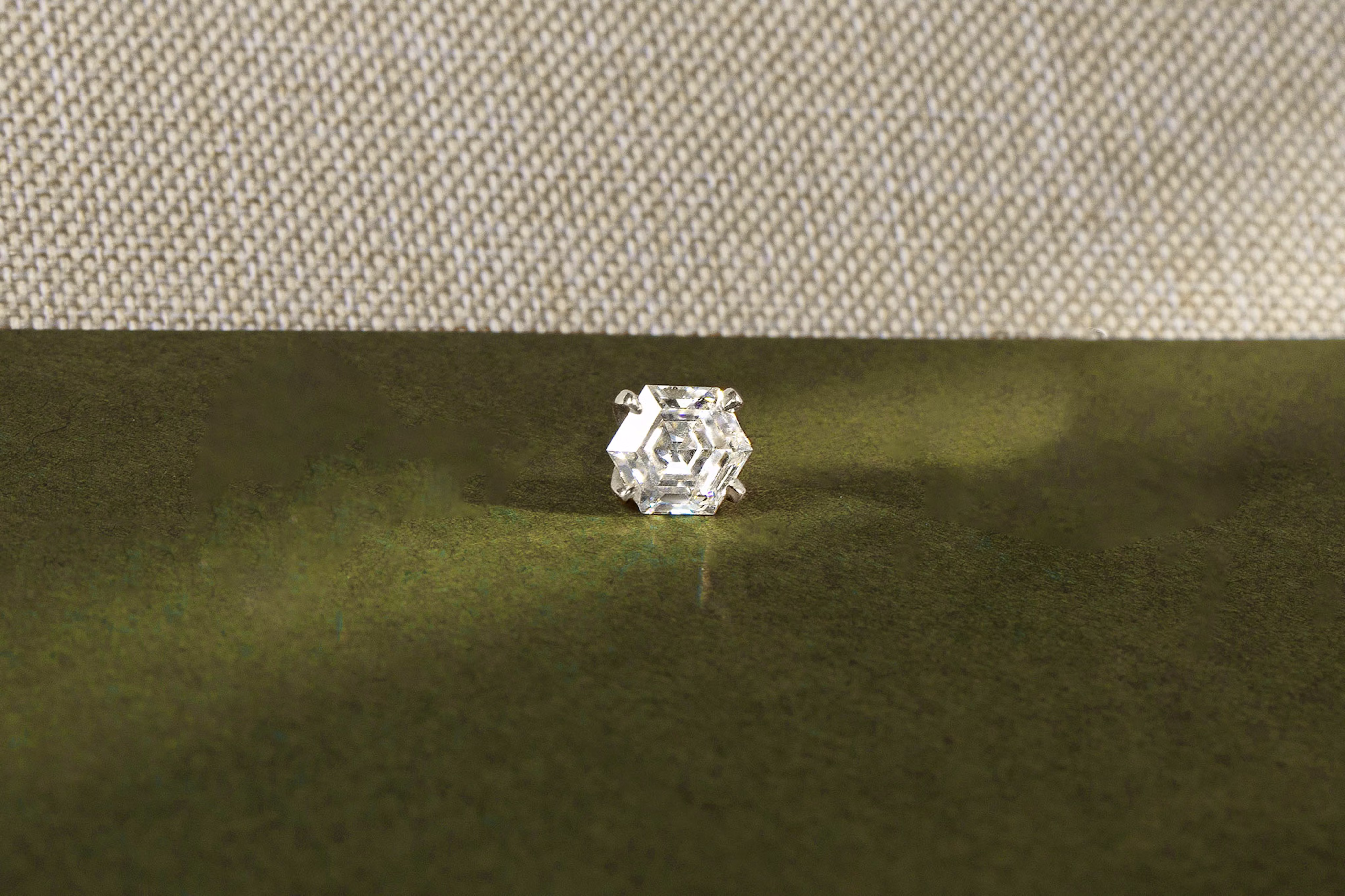 White gold iconic shapes hexagon stud