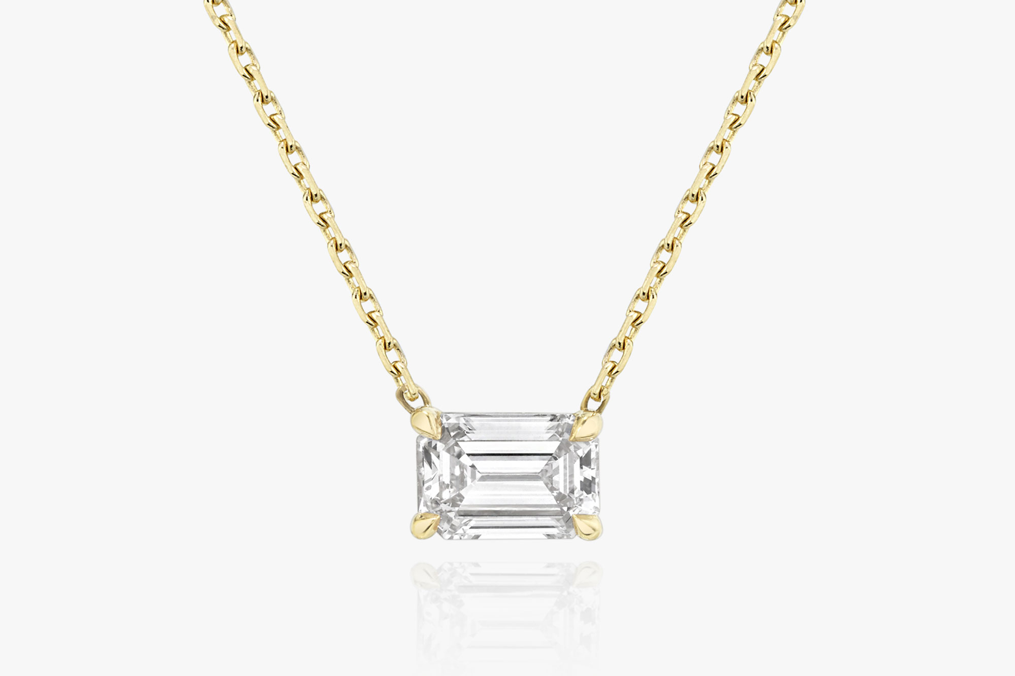 Lab grown diamonds, emerald shape diamond, yellow gold
