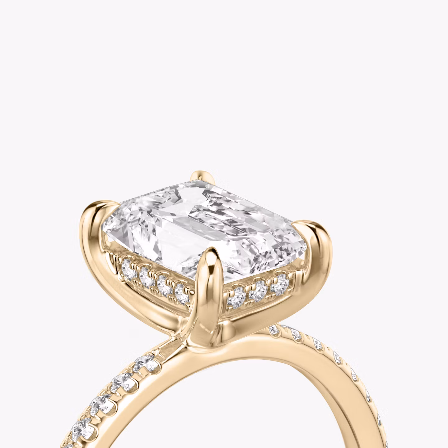 Anillo de compromiso Classic Hidden Halo | Radiante | 14k | Oro rosa | bandAccent: Pavé | bandWidth: standard | prongStyle: Simple | diamondOrientation: vertical | caratWeight: other