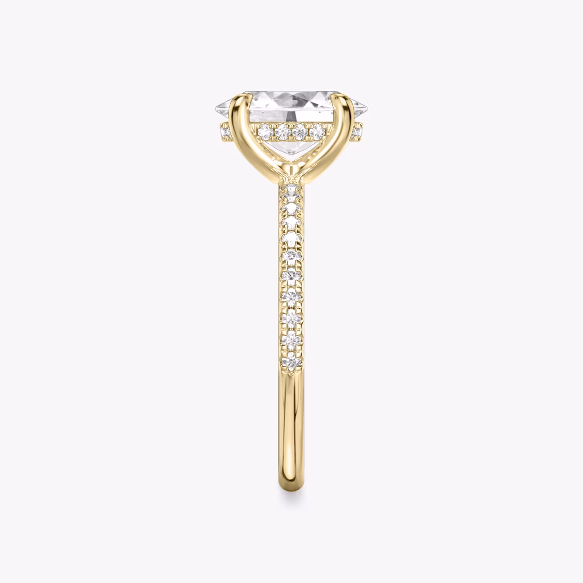 Classic Hidden Halo | Oval | 18k | Gelbgold | bandAccent: Mit Pavé-Besatz | bandWidth: standard | prongStyle: Ohne Pavé-Besatz | diamondOrientation: vertical | caratWeight: other