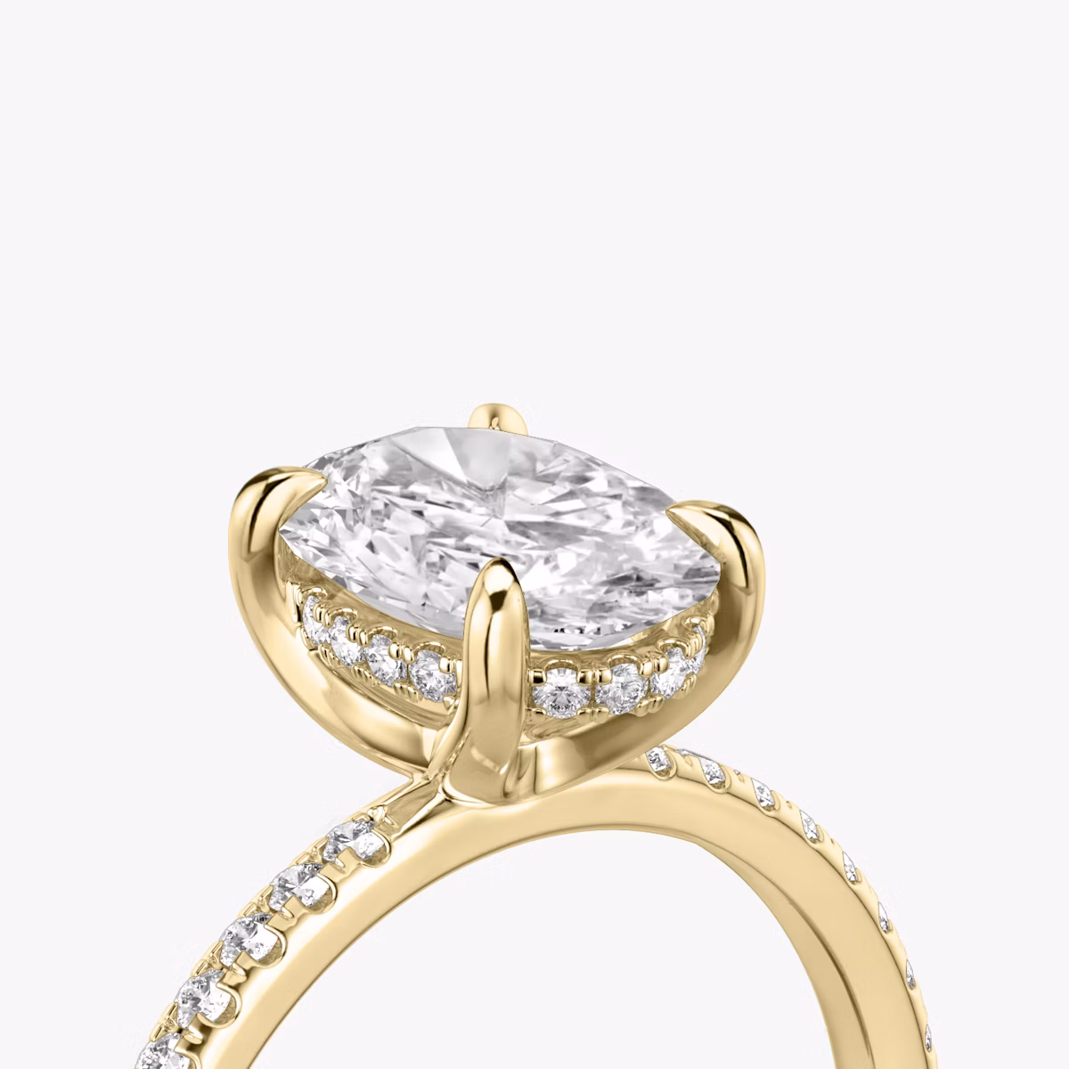 Classic Hidden Halo | Oval | 18k | Gelbgold | bandAccent: Mit Pavé-Besatz | bandWidth: standard | prongStyle: Ohne Pavé-Besatz | diamondOrientation: vertical | caratWeight: other