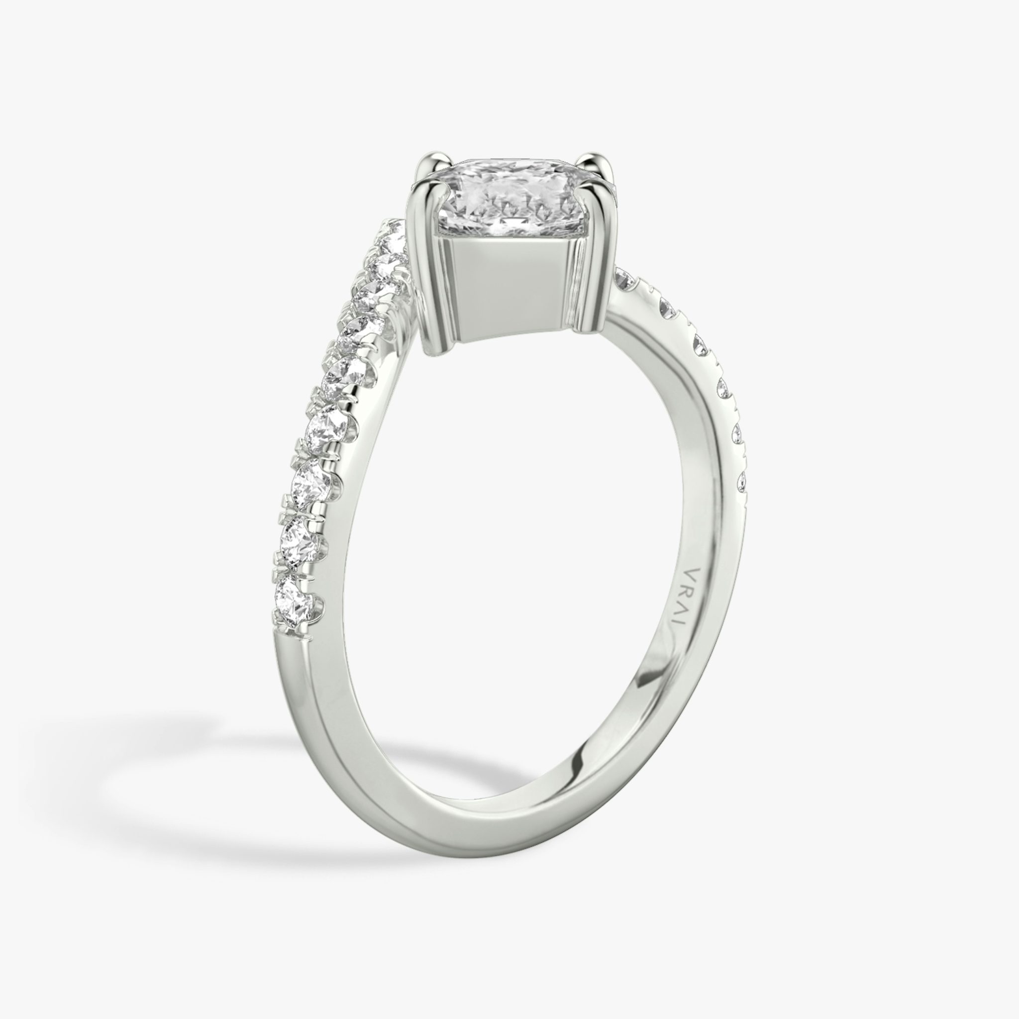The Signature V | Asscher | 18k | White Gold | bandAccent: Pavé | diamondOrientation: vertical | caratWeight: other
