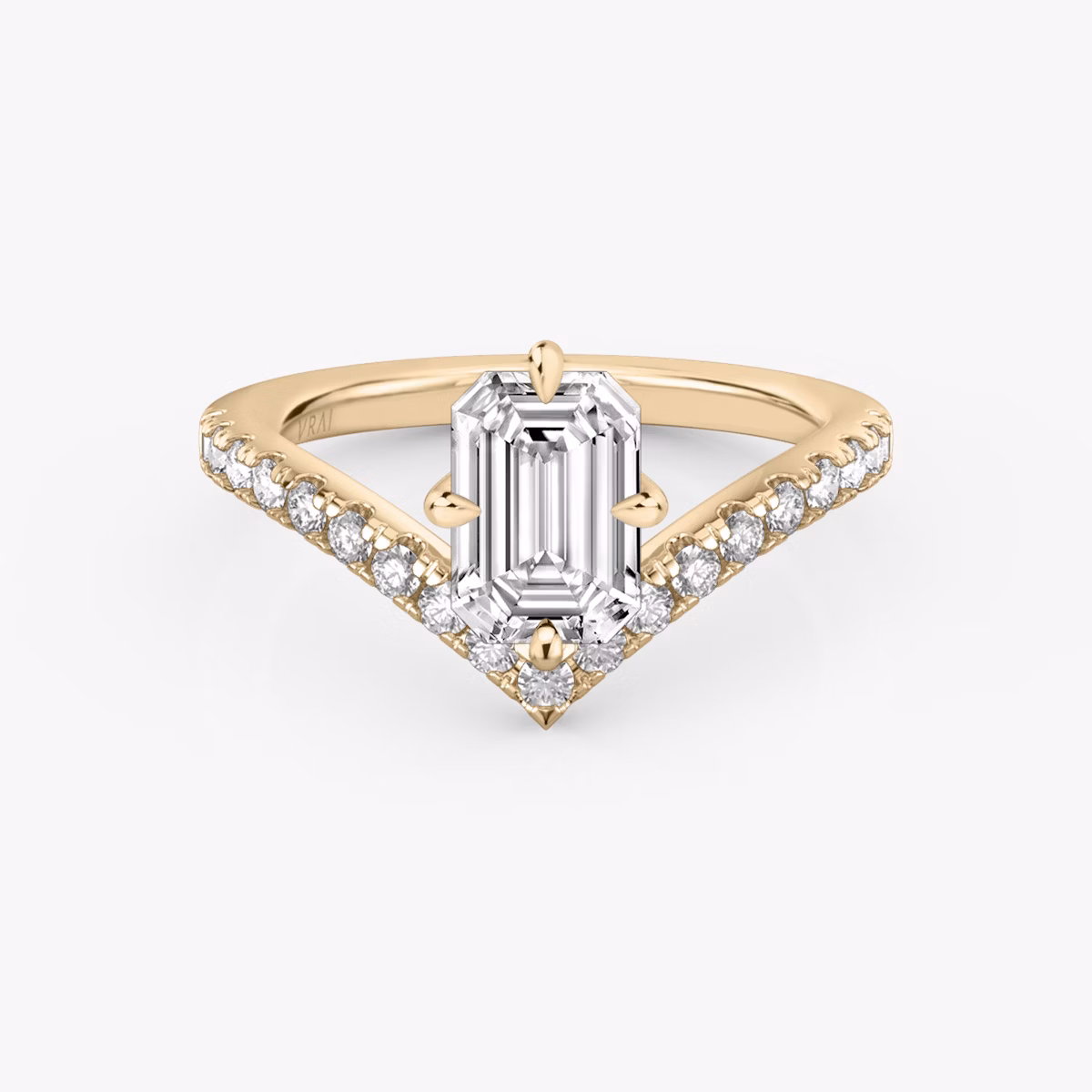 The Signature V | Emerald | 14k | Rose Gold | bandAccent: Pavé | diamondOrientation: vertical | caratWeight: other