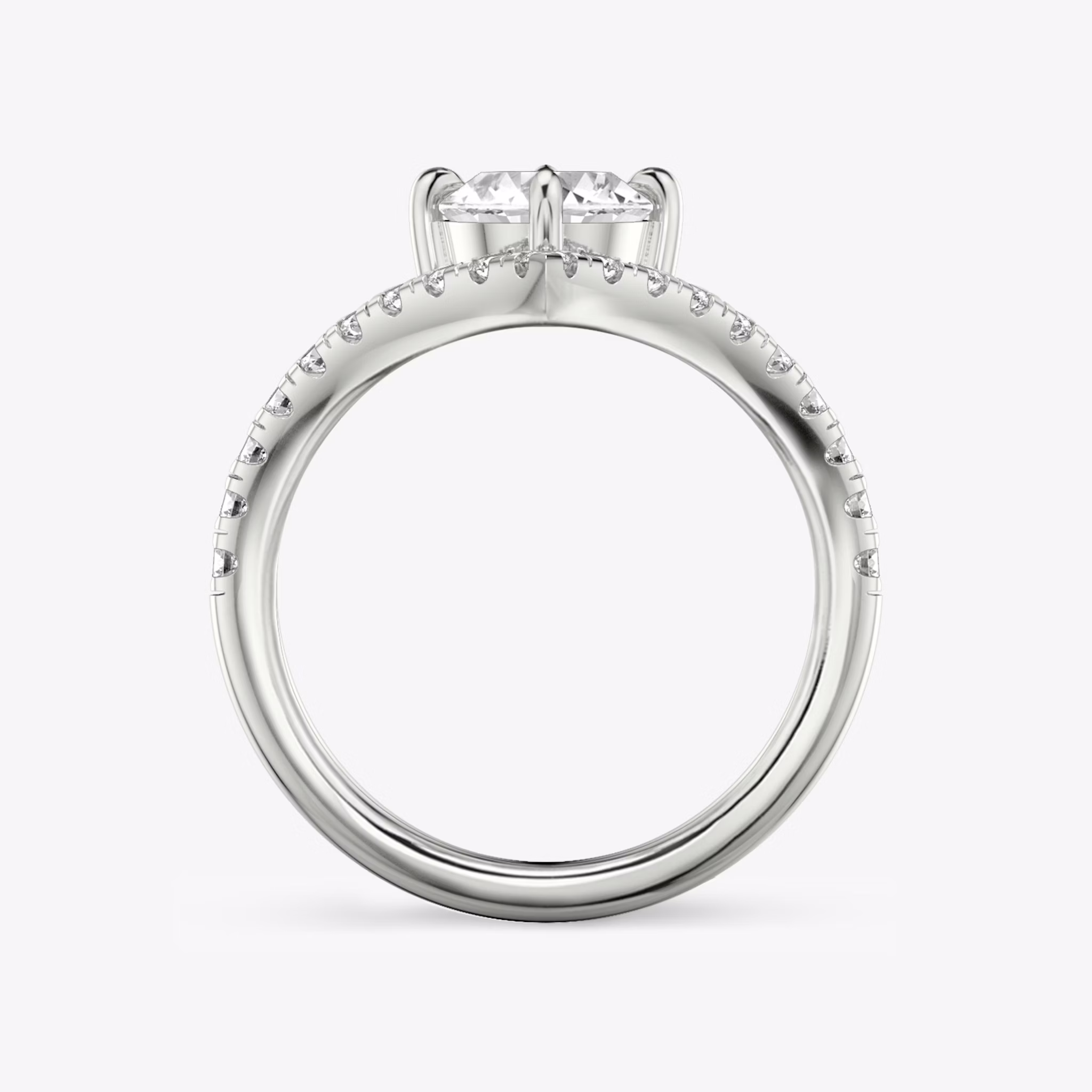 Anillo de compromiso Signature V | Oval | 18k | Oro blanco | bandAccent: Pavé | diamondOrientation: vertical | caratWeight: other