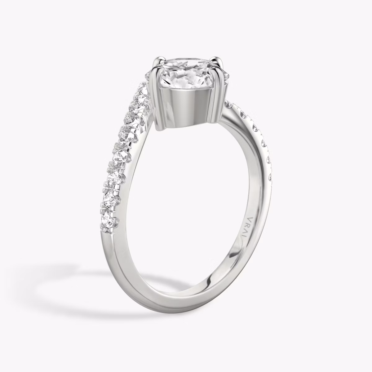 The Signature V | Round Brilliant | Platinum | bandAccent: Pavé | caratWeight: 2.0ct | diamondOrientation: vertical