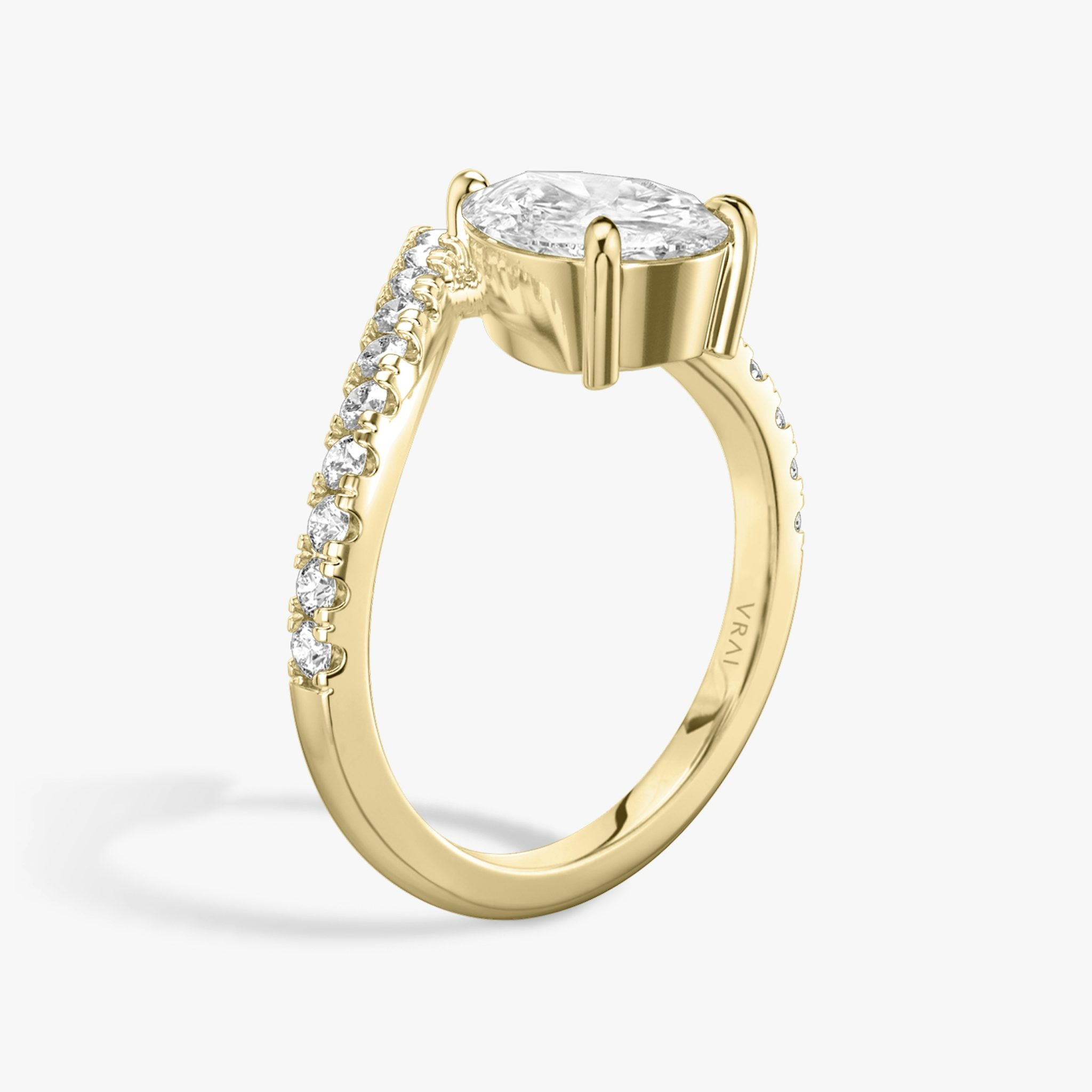 The Signature V | Pear | 18k | Yellow Gold | bandAccent: Pavé | diamondOrientation: vertical | caratWeight: other