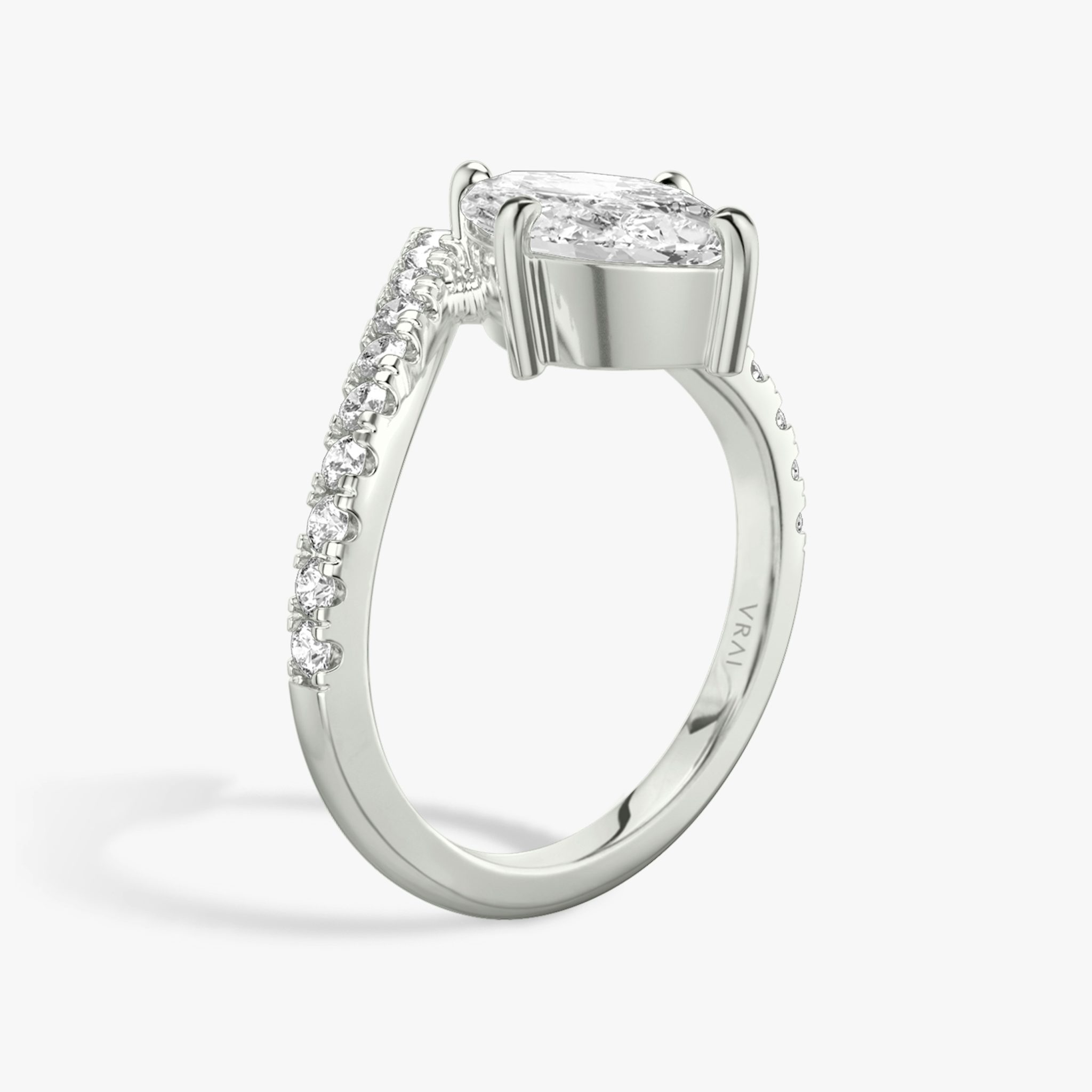 The Signature V | Marquise | 18k | White Gold | bandAccent: Pavé | diamondOrientation: vertical | caratWeight: other