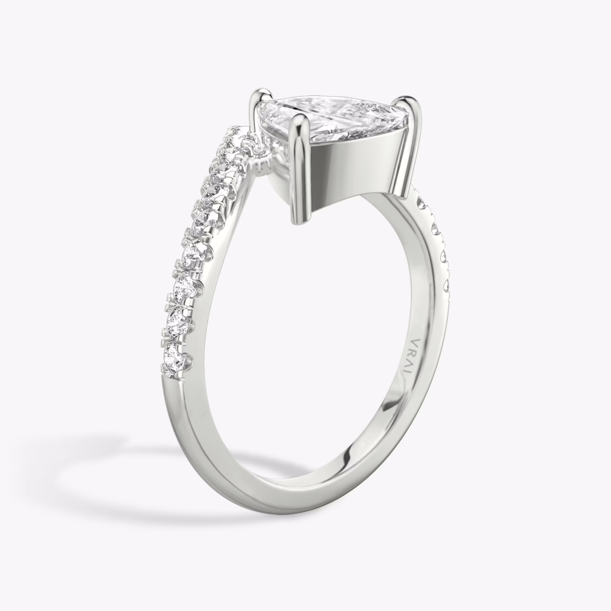 The Signature V | Trillion | 18k | White Gold | bandAccent: Pavé | diamondOrientation: vertical | caratWeight: other