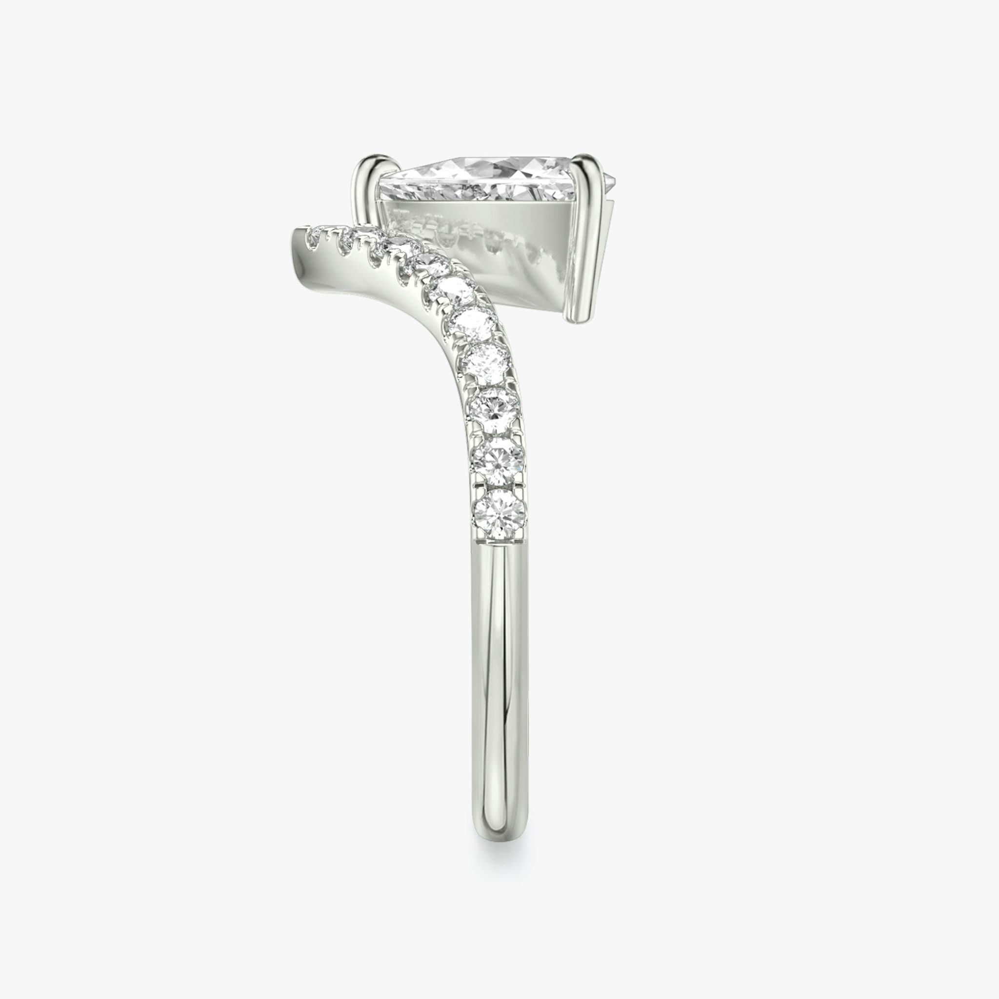 The Signature V | Trillion | 18k | White Gold | bandAccent: Pavé | diamondOrientation: vertical | caratWeight: other