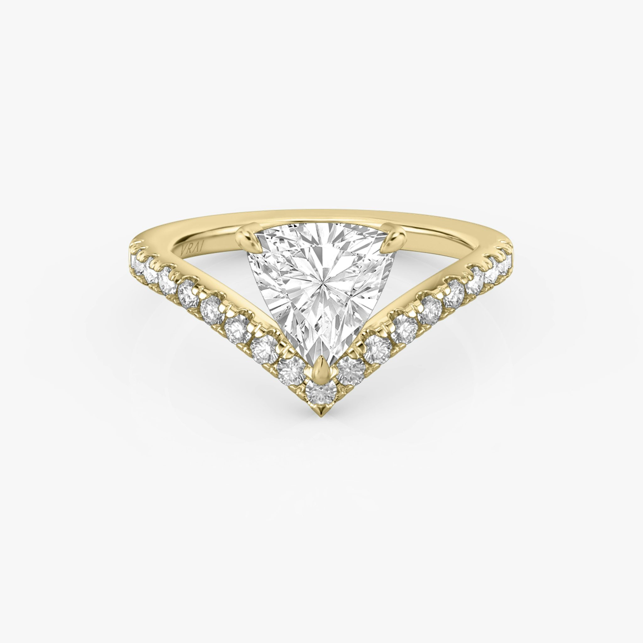 The Signature V | Trillion | 18k | Yellow Gold | bandAccent: Pavé | diamondOrientation: vertical | caratWeight: other