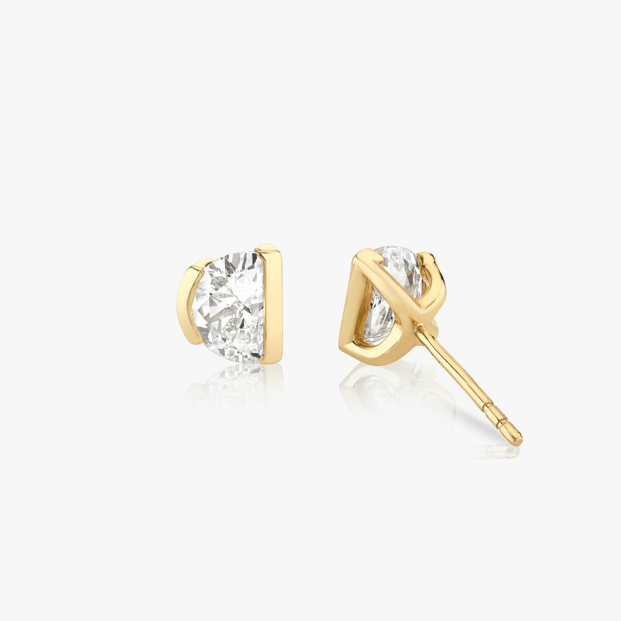 Knife-Edge Semi-Bezel Stud | Half Moon | 14k | Yellow Gold | caratWeight: 0.75ct