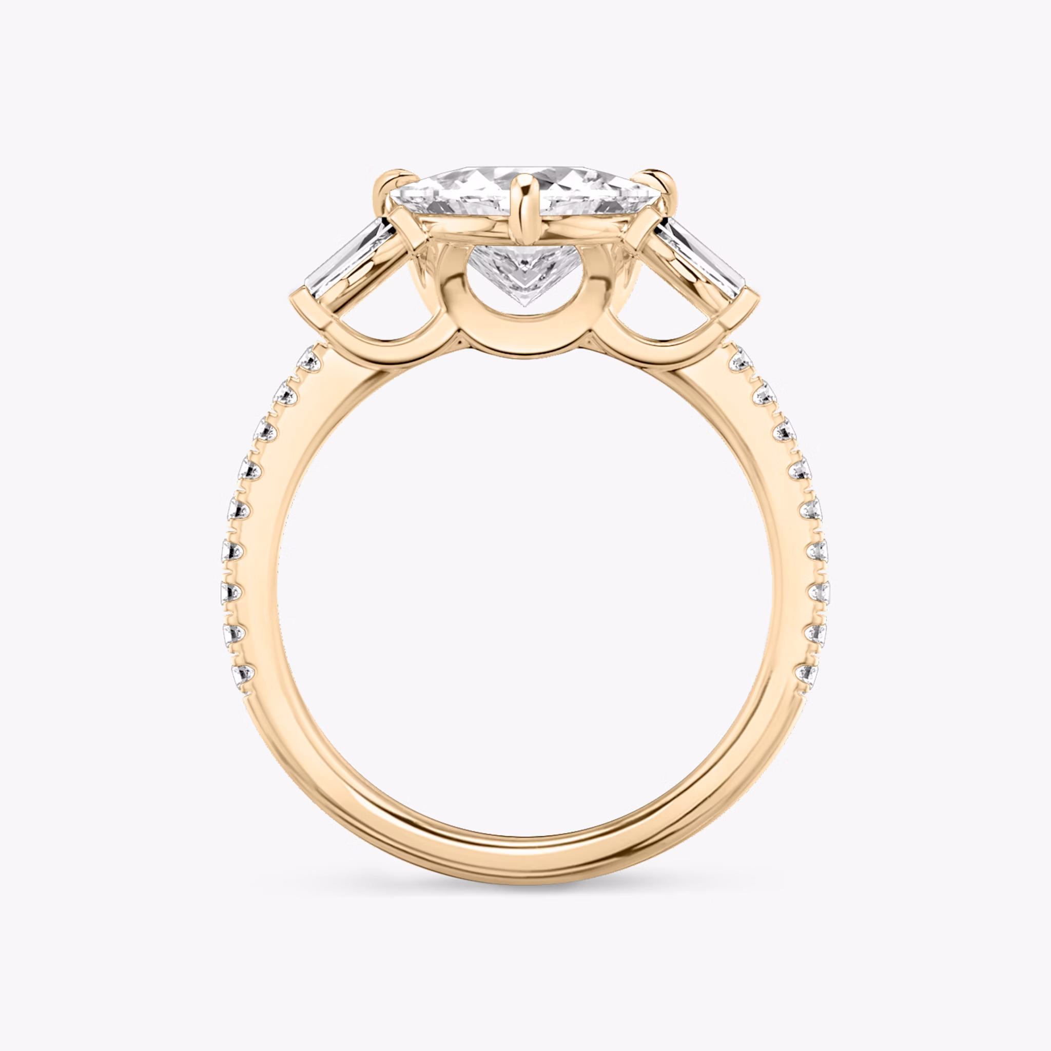 Three Stone | Trillant | 14k | Roségold | bandAccent: Mit Pavé-Besatz | sideStoneCarat: 0.10ct | sideStoneShape: Konisches Baguette | diamondOrientation: vertical | caratWeight: other