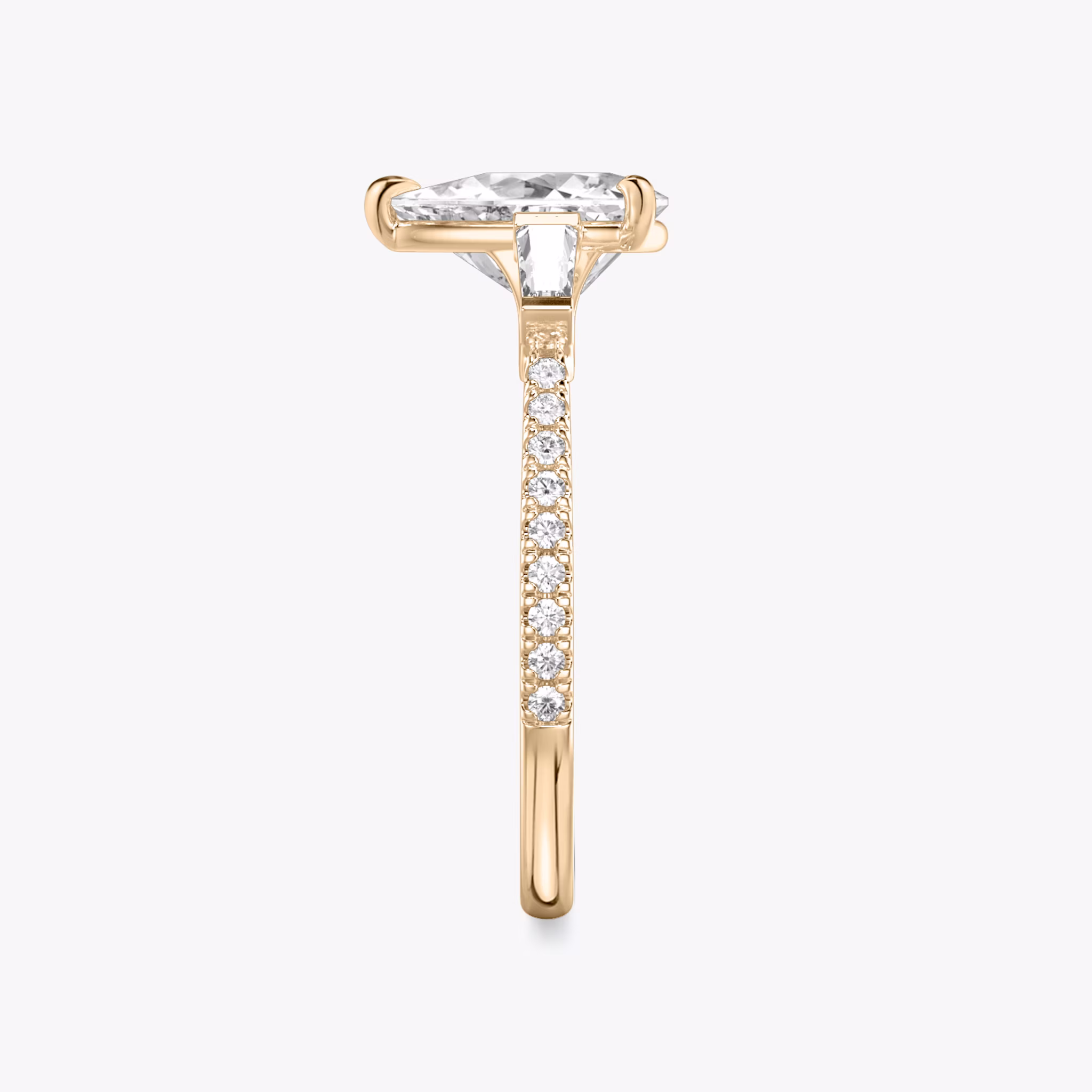 Three Stone | Trillant | 14k | Roségold | bandAccent: Mit Pavé-Besatz | sideStoneCarat: 0.10ct | sideStoneShape: Konisches Baguette | diamondOrientation: vertical | caratWeight: other